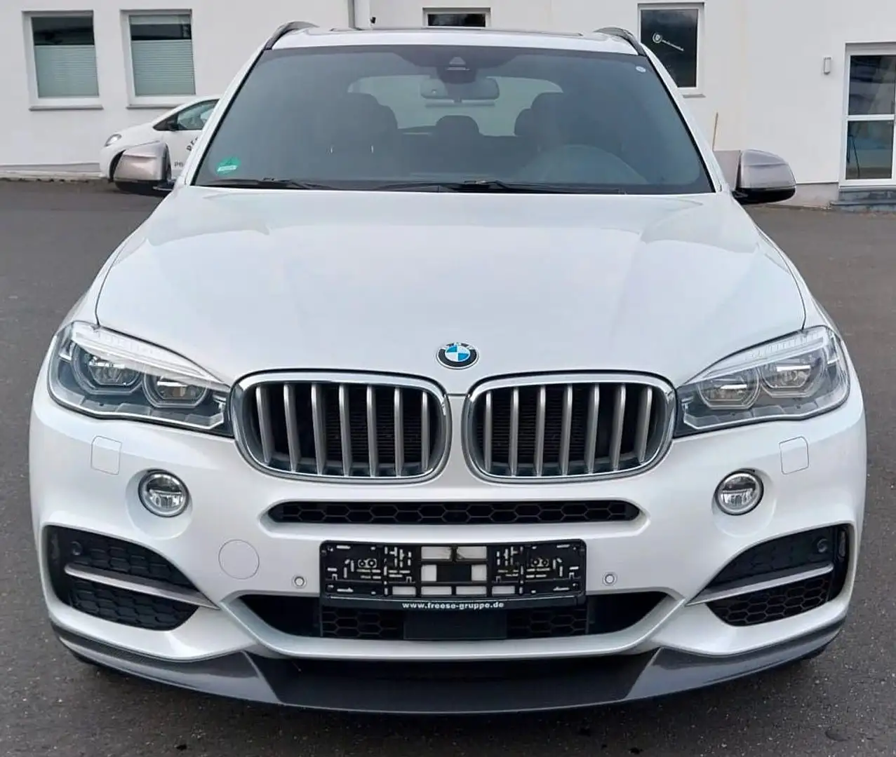 BMW X5 M M50d Performance HUD Pano LED AHK Ka Soft Cl Weiß - 2