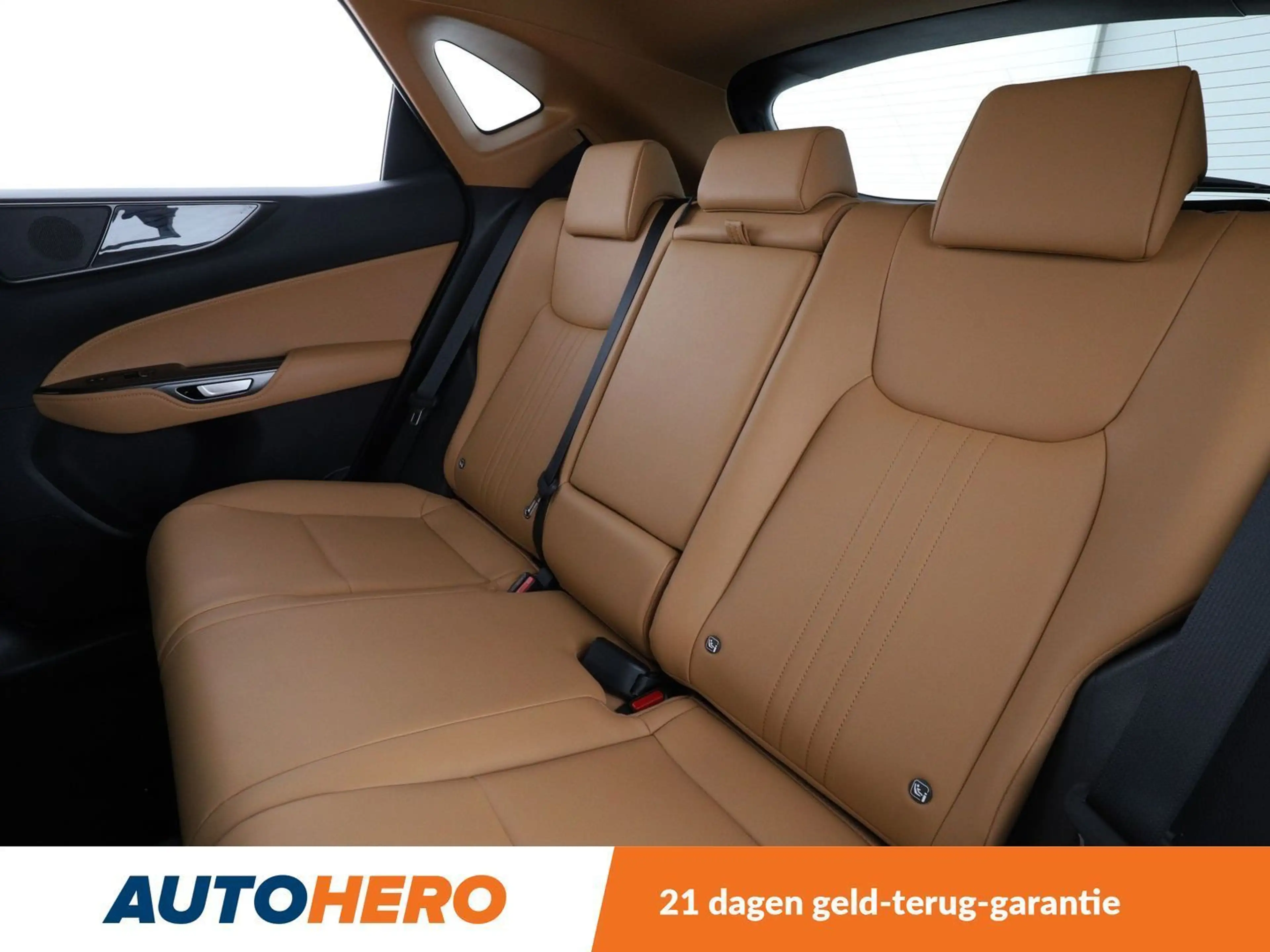 Lexus NX 450h+ NX 450h+ E-Four Luxury Line — photo 14