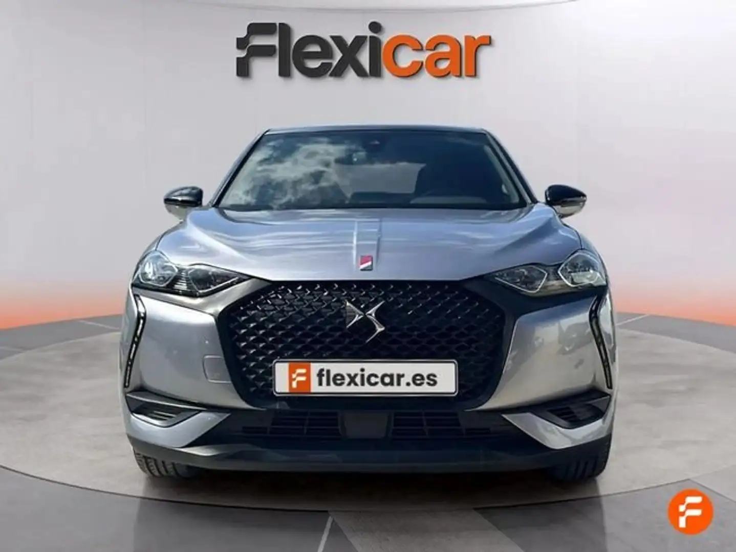 DS Automobiles DS 3 BlueHDi 73 kW Manual PERFORMANCE LINE Gris - 2