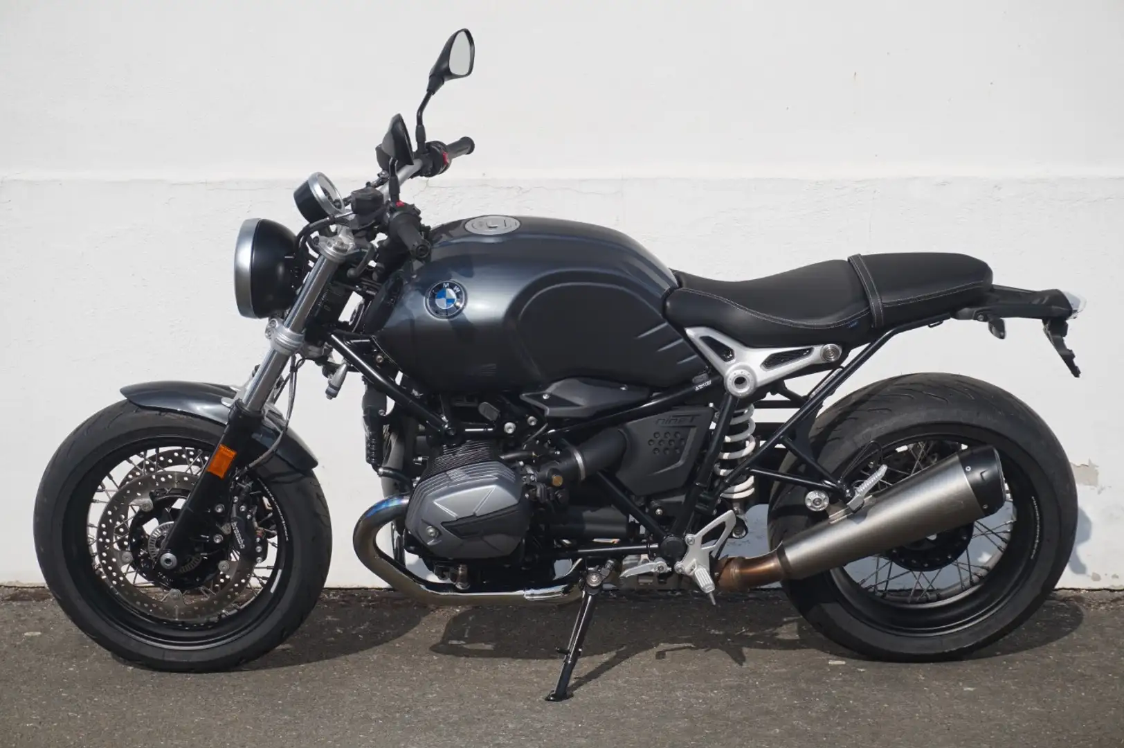BMW R nineT Pure Grijs - 1