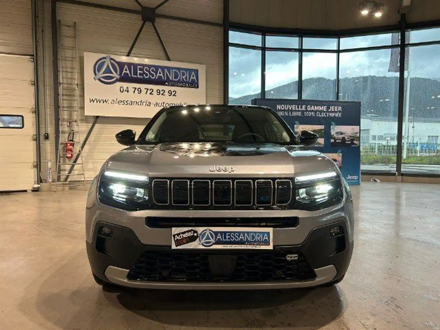 Jeep Avenger 115kW 4x2 Summit 5P - 2