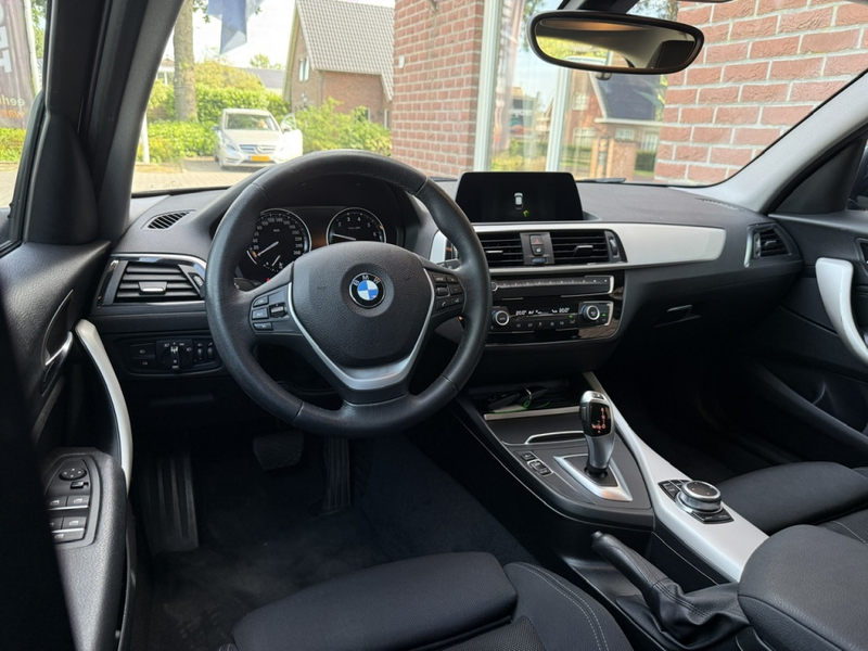 BMW 118 1-serie 118i Executive 136 PK AUTOMAAT / SPORTSTOE — photo 3