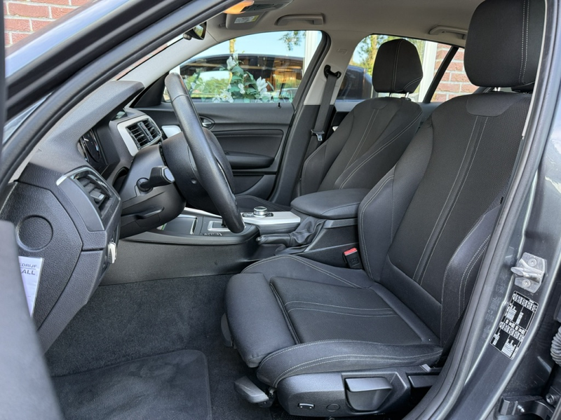 BMW 118 1-serie 118i Executive 136 PK AUTOMAAT / SPORTSTOE — photo 4