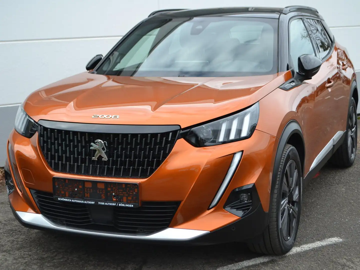 Peugeot 2008 2008 PureTech GT*NAVI*PANORAMA*AUTOMATIK*KAMERA* Orange - 1