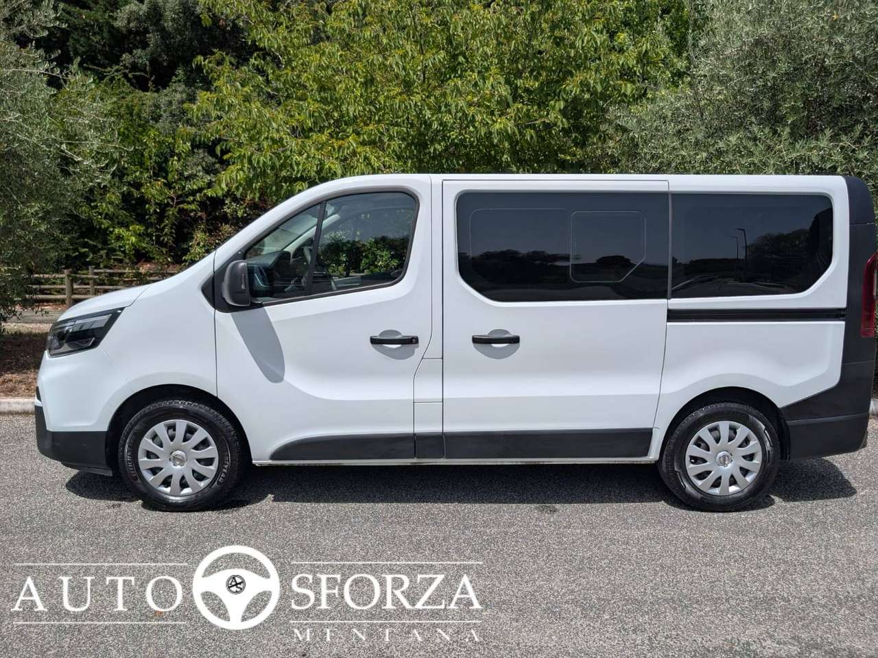Nissan Primastar 2.0 dCI 9 Posti 150 Cv Doppia porta scorrevole Tagliandata + Iva