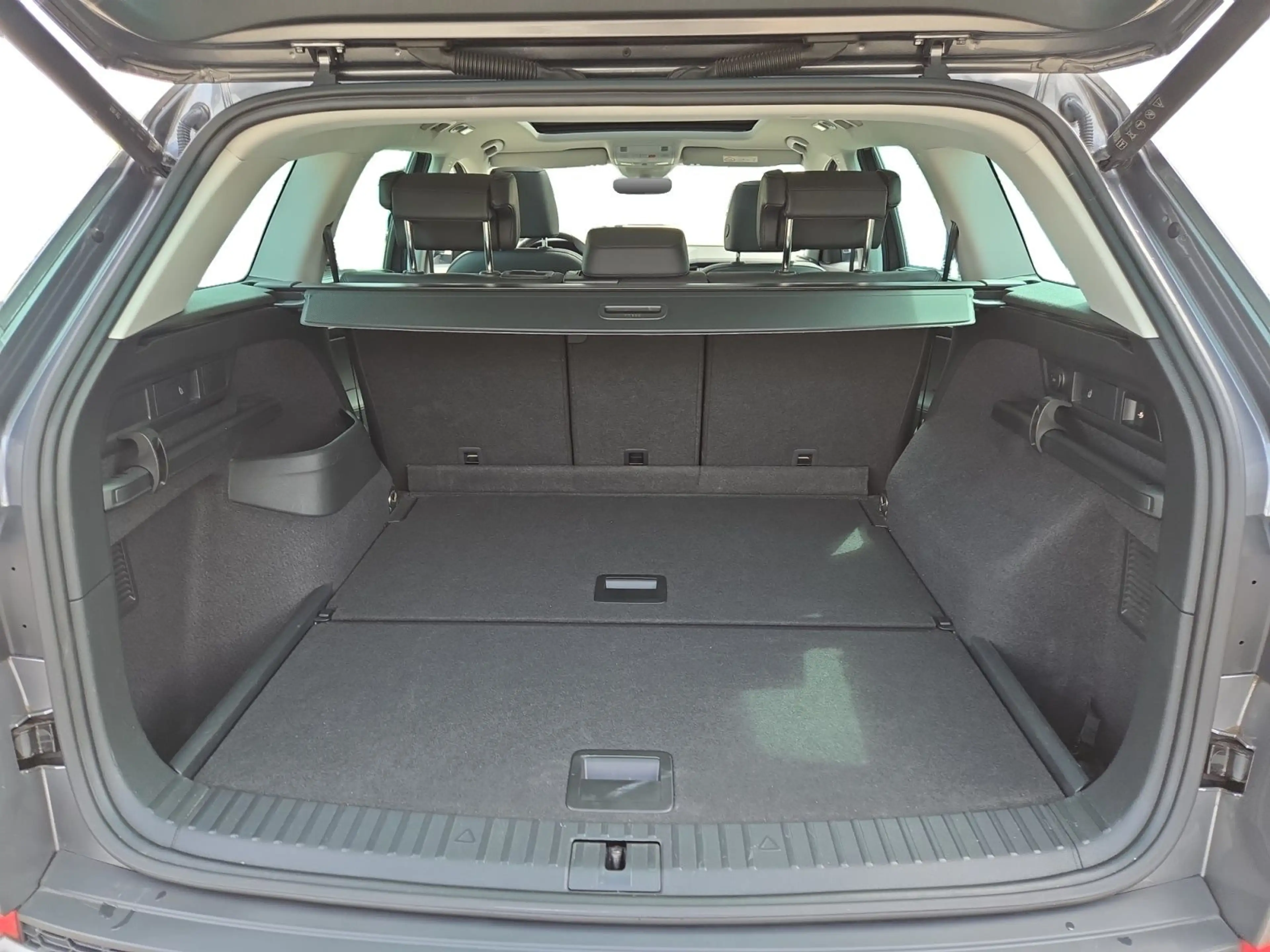 Skoda Kodiaq L&K 2.0 TSI DSG, STHZG/AHK/360°/ACC/PANO/ — photo 14