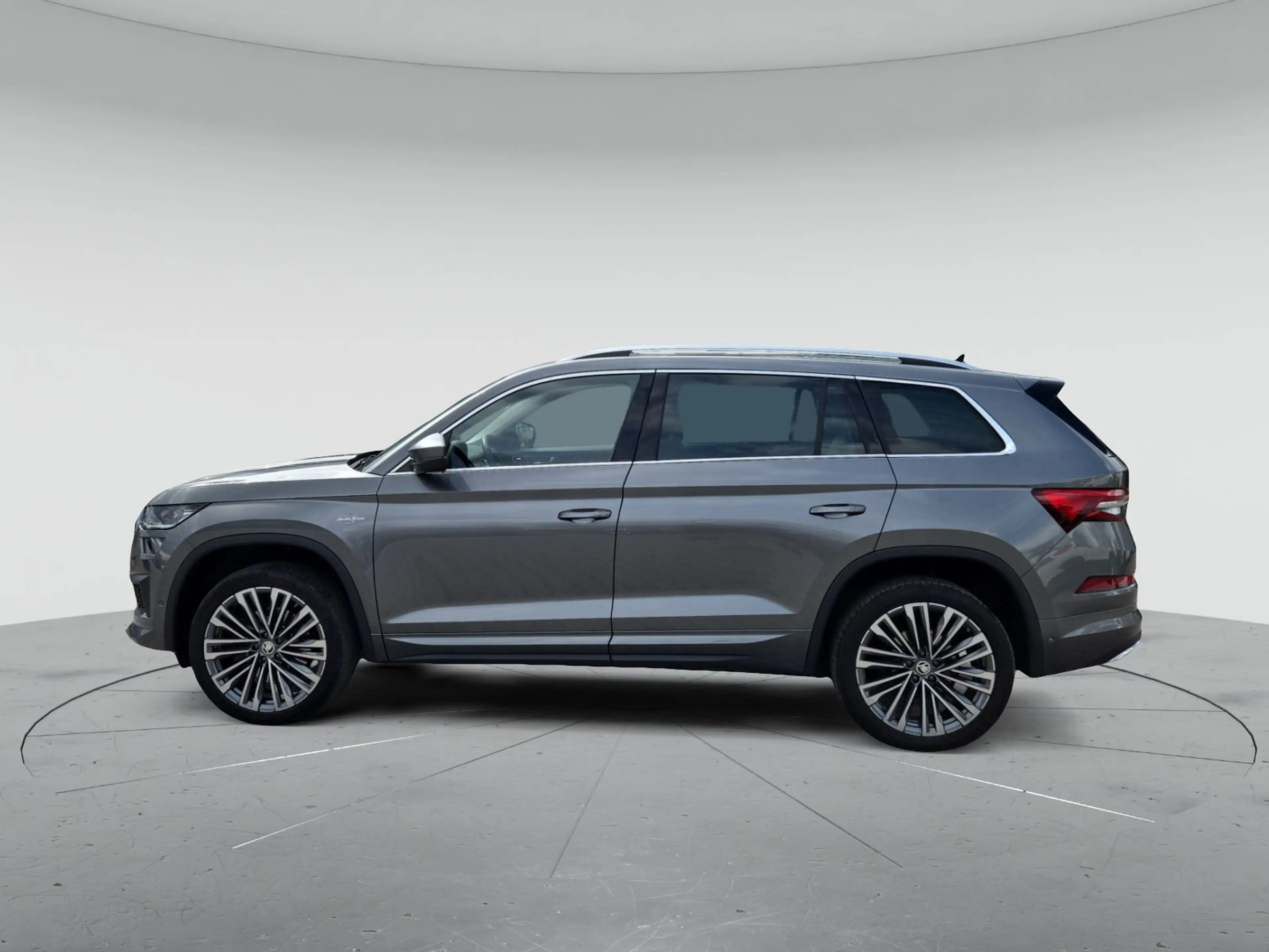 Skoda Kodiaq L&K 2.0 TSI DSG, STHZG/AHK/360°/ACC/PANO/ — photo 6