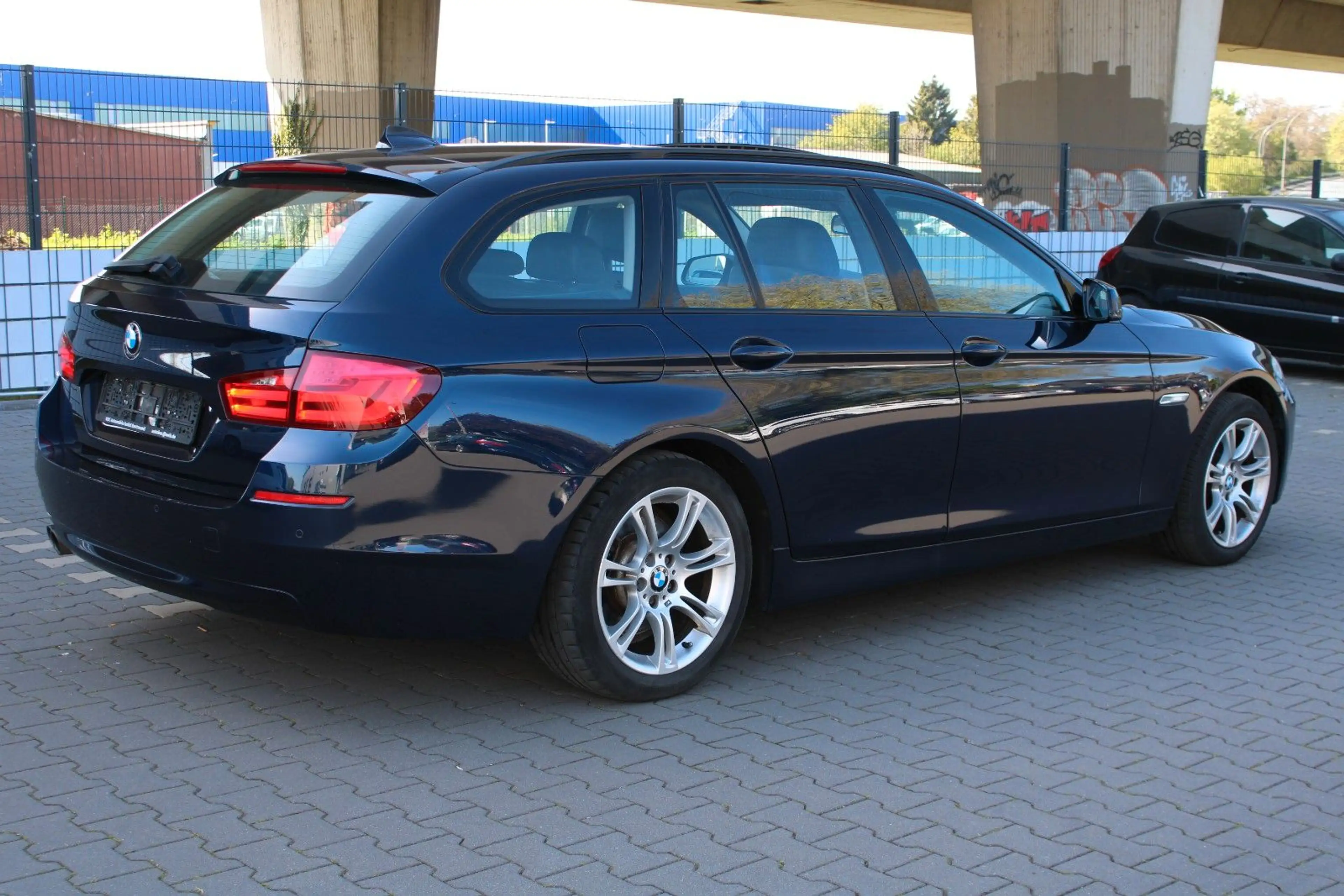 BMW 525 d Touring  Xenon/Navi/Leder/Panorama/AHK — photo 4