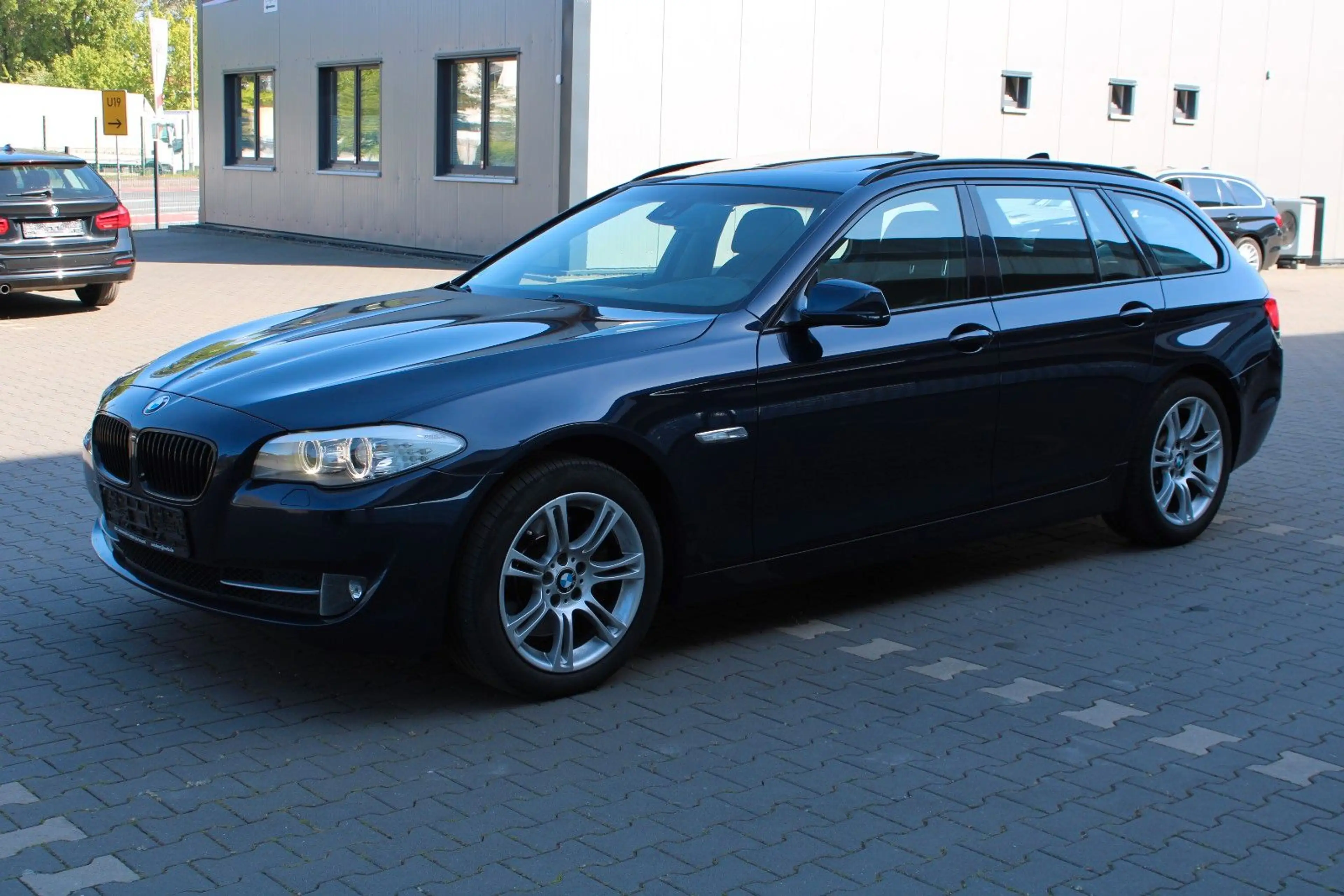 BMW 525 d Touring Xenon/Navi/Leder/Panorama/AHK