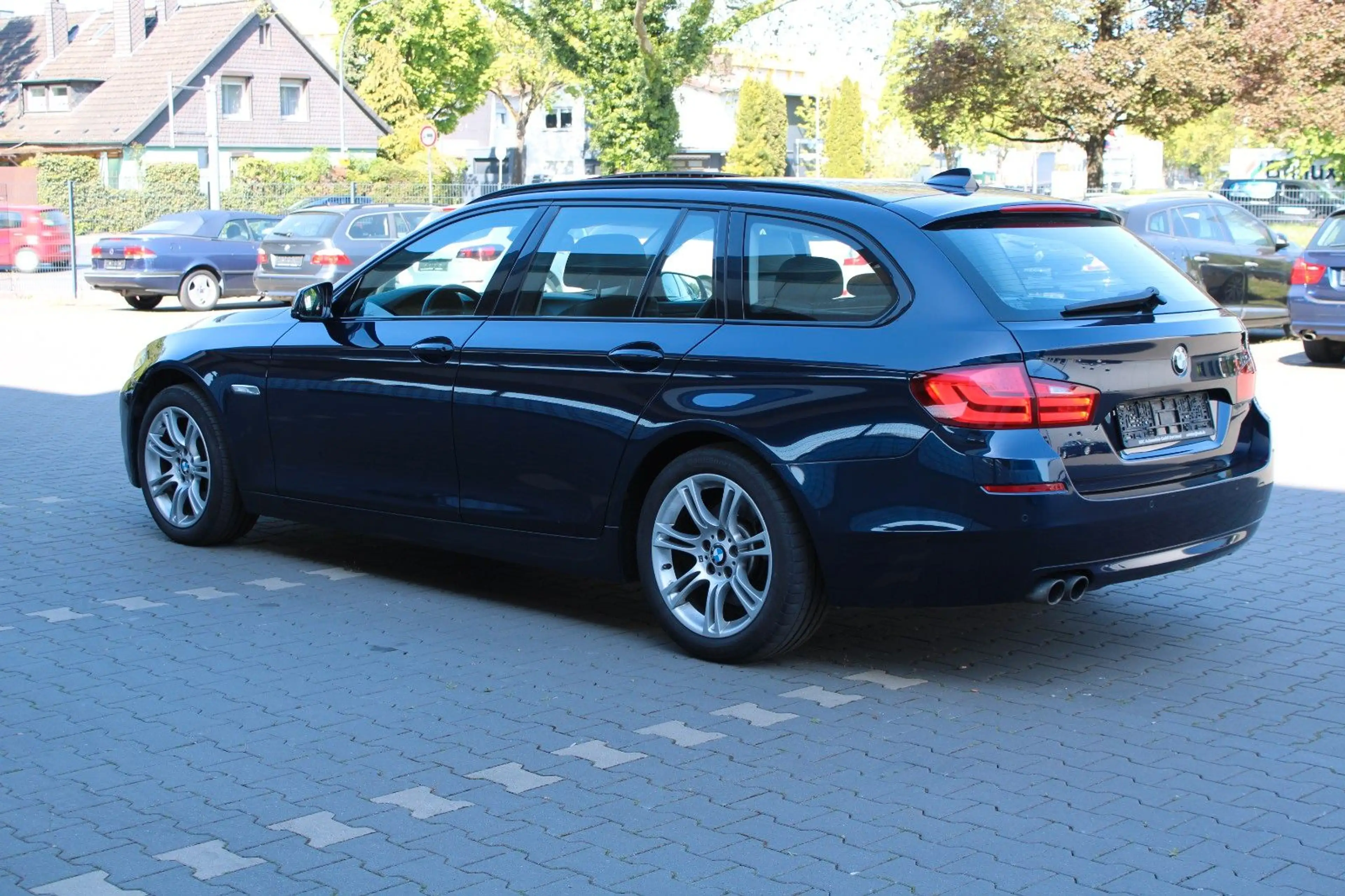 BMW 525 d Touring  Xenon/Navi/Leder/Panorama/AHK — photo 6
