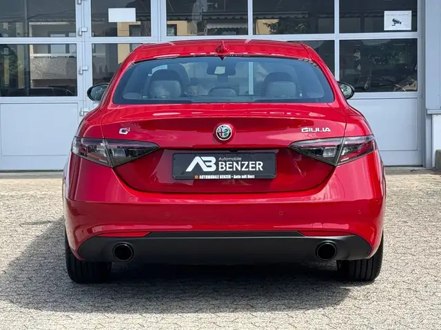 Alfa Romeo Giulia view 6