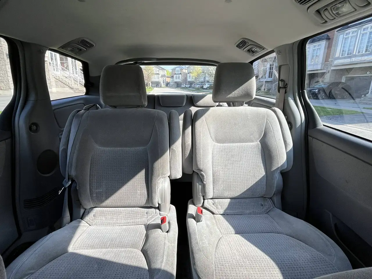 Toyota Sienna снимка Toyota Sienna