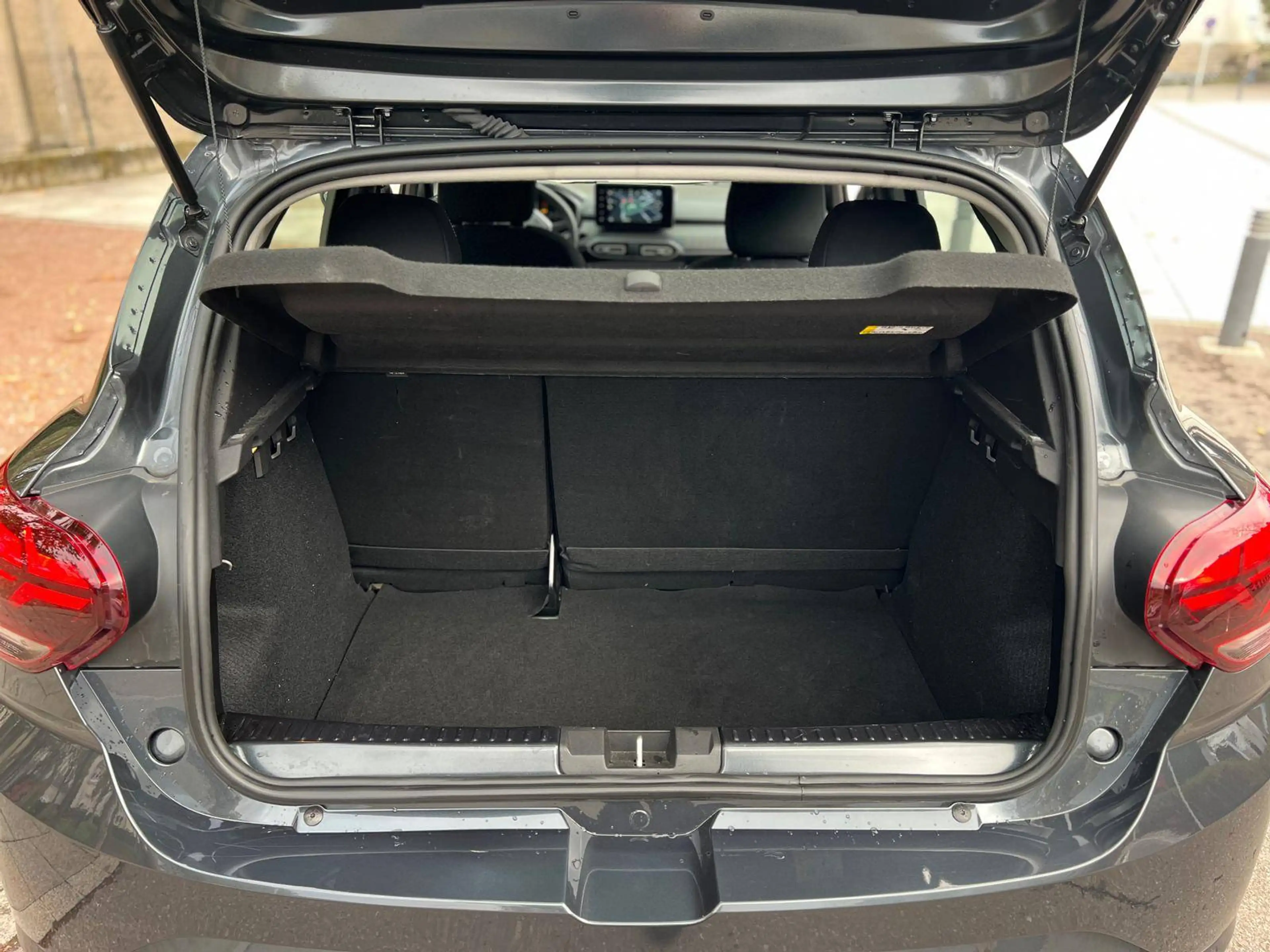 Dacia Sandero Manuelle / Essence — photo 8