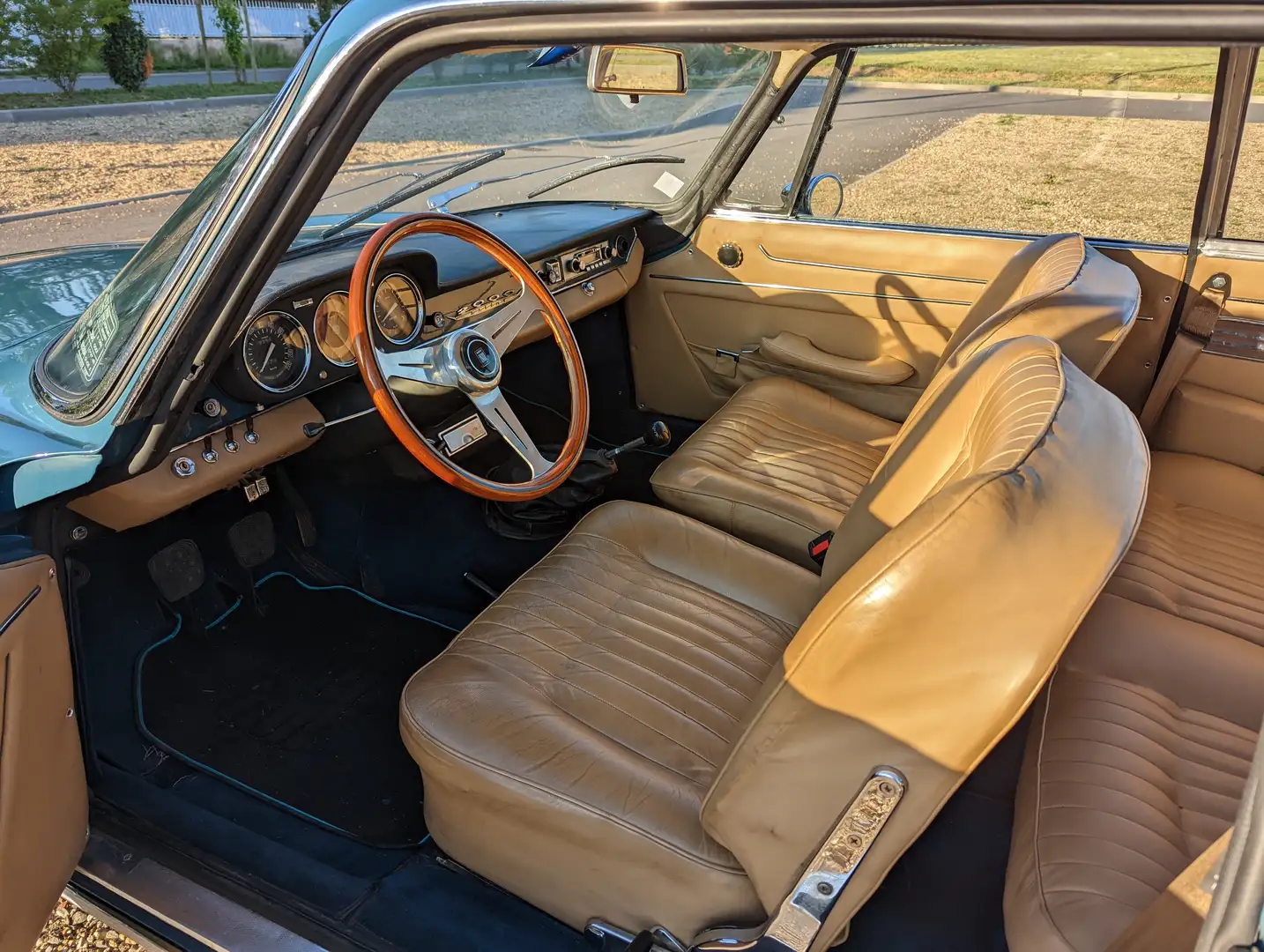 Alfa Romeo 2000 Sprint Coupe Blue - 2