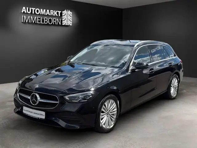 Mercedes-Benz C-Class view 4