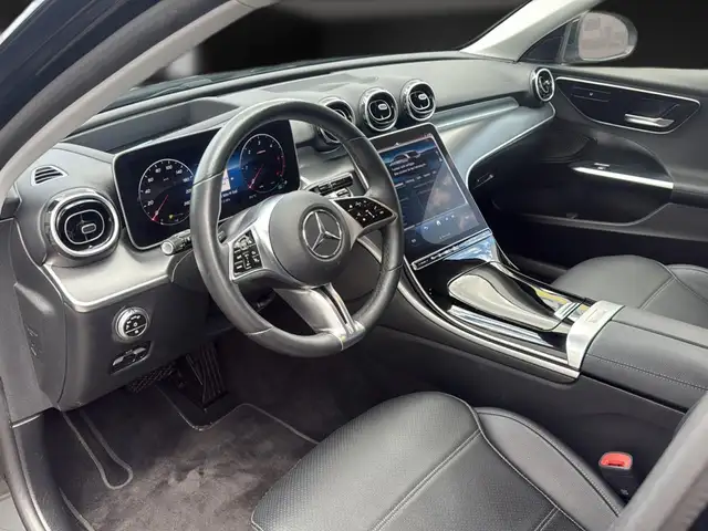 Mercedes-Benz C-Class view 13