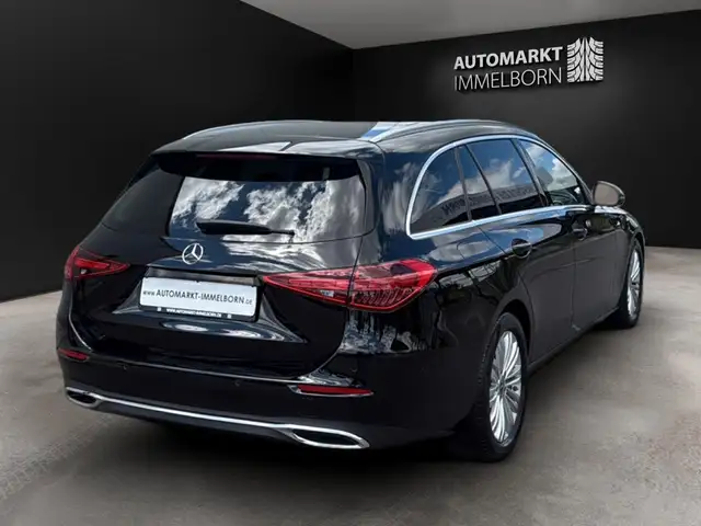 Mercedes-Benz C-Class view 9