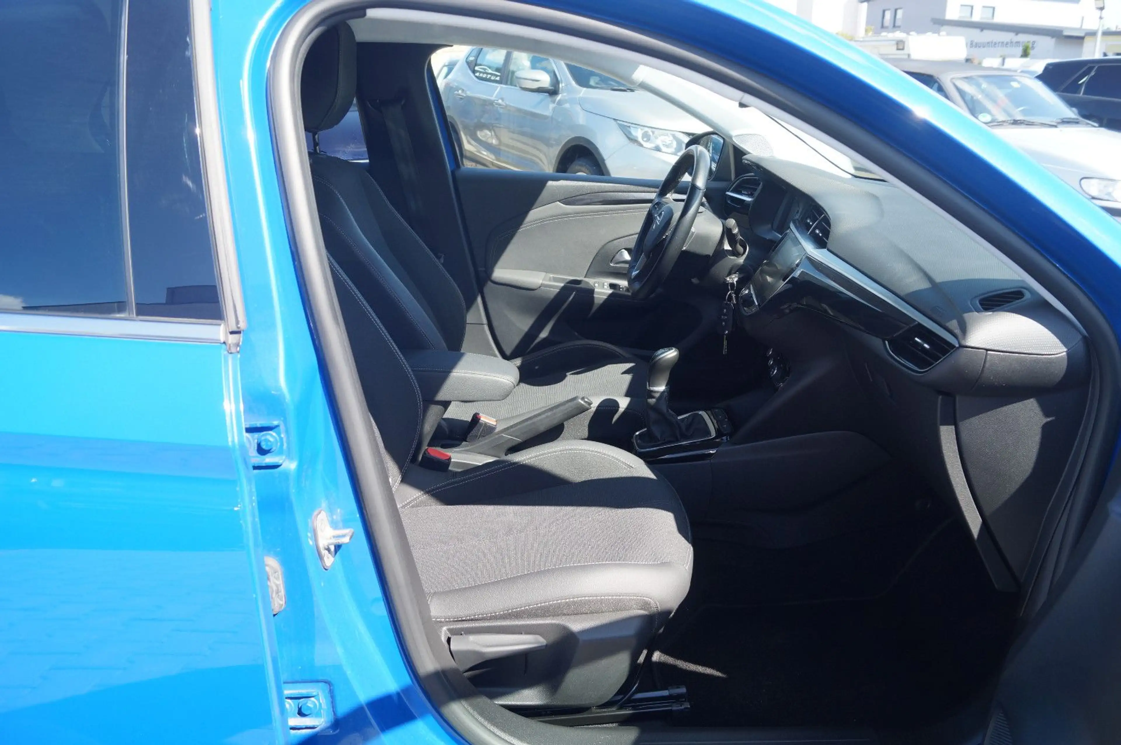 Opel Corsa F Klimaau Navi Kamera PDC SHZ LED Tempomat — photo 10