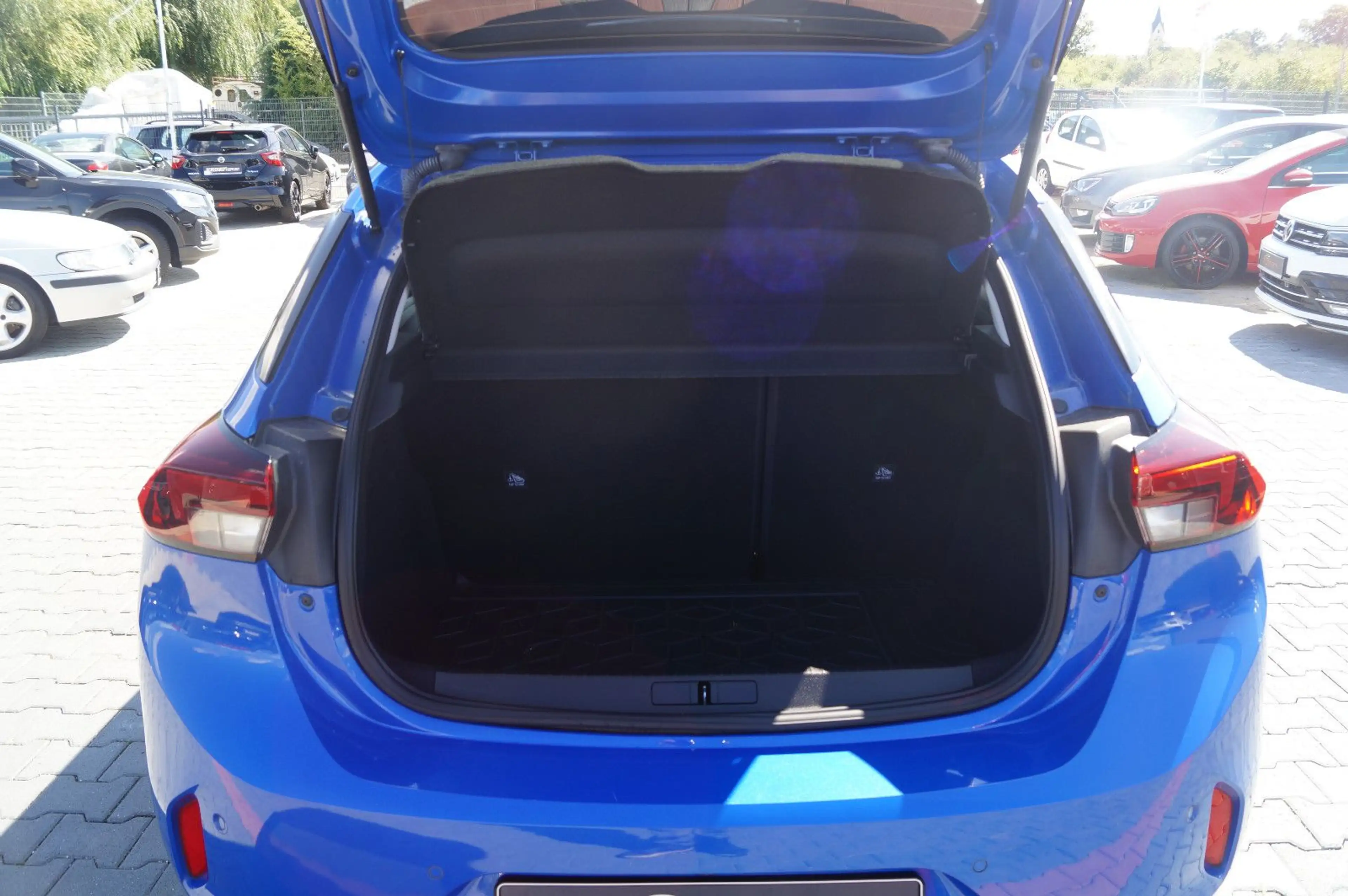 Opel Corsa F Klimaau Navi Kamera PDC SHZ LED Tempomat — photo 12