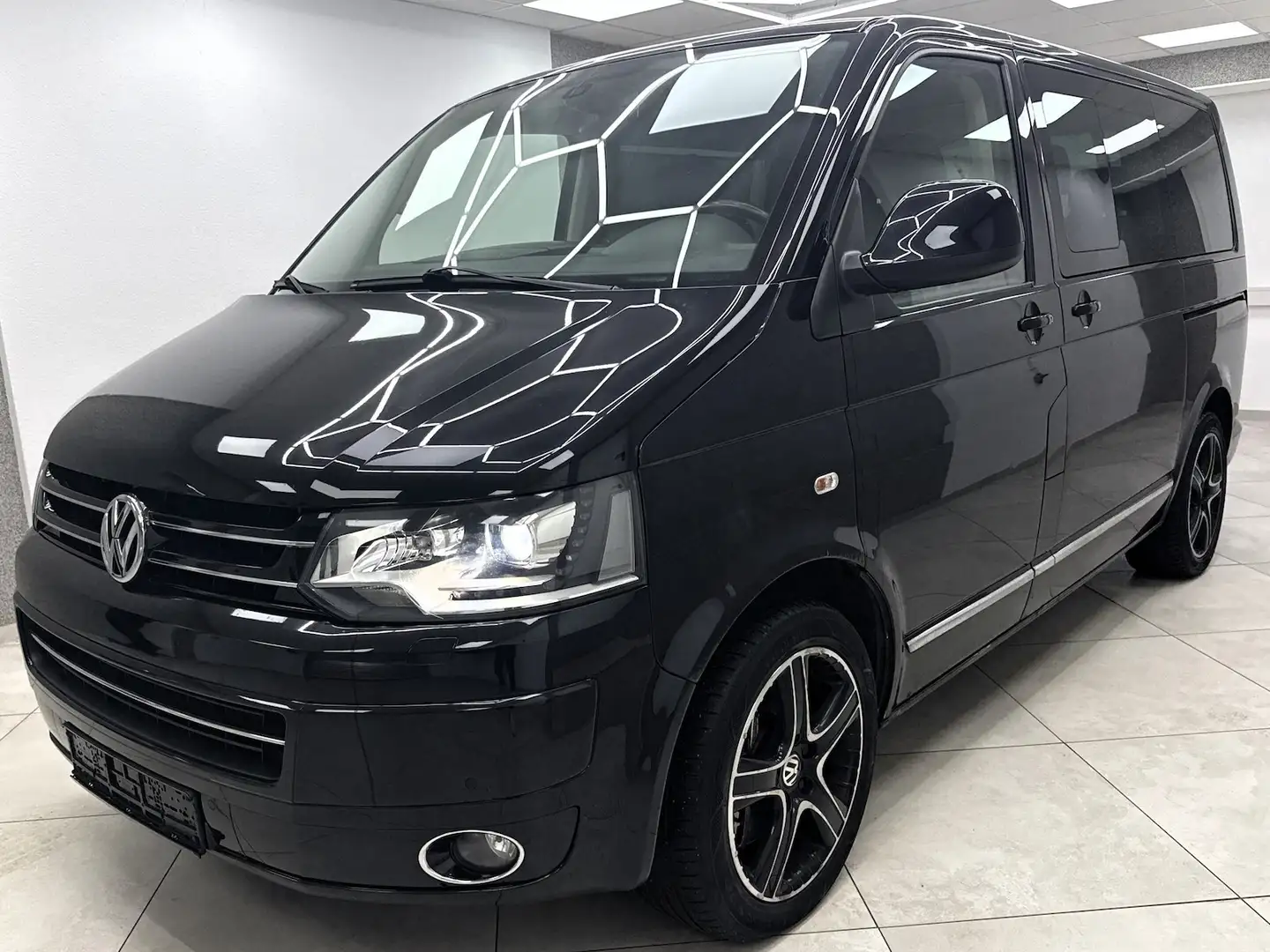 Volkswagen T5 Multivan 2.0 BiTDI 4M Highline Glasdach AHK RNS510 Negru - 2