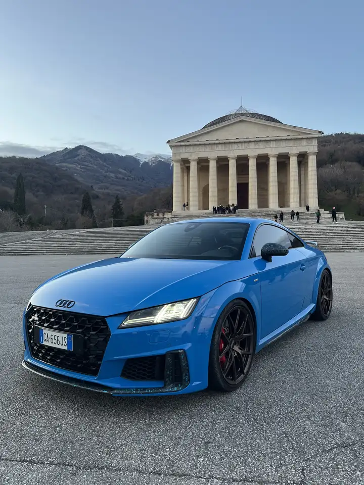 Audi TT Coupe 45 2.0 tfsi 20 years quattro s-tronic — photo 1 of 15