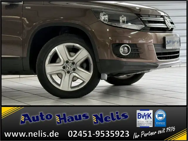 Volkswagen Tiguan view 2