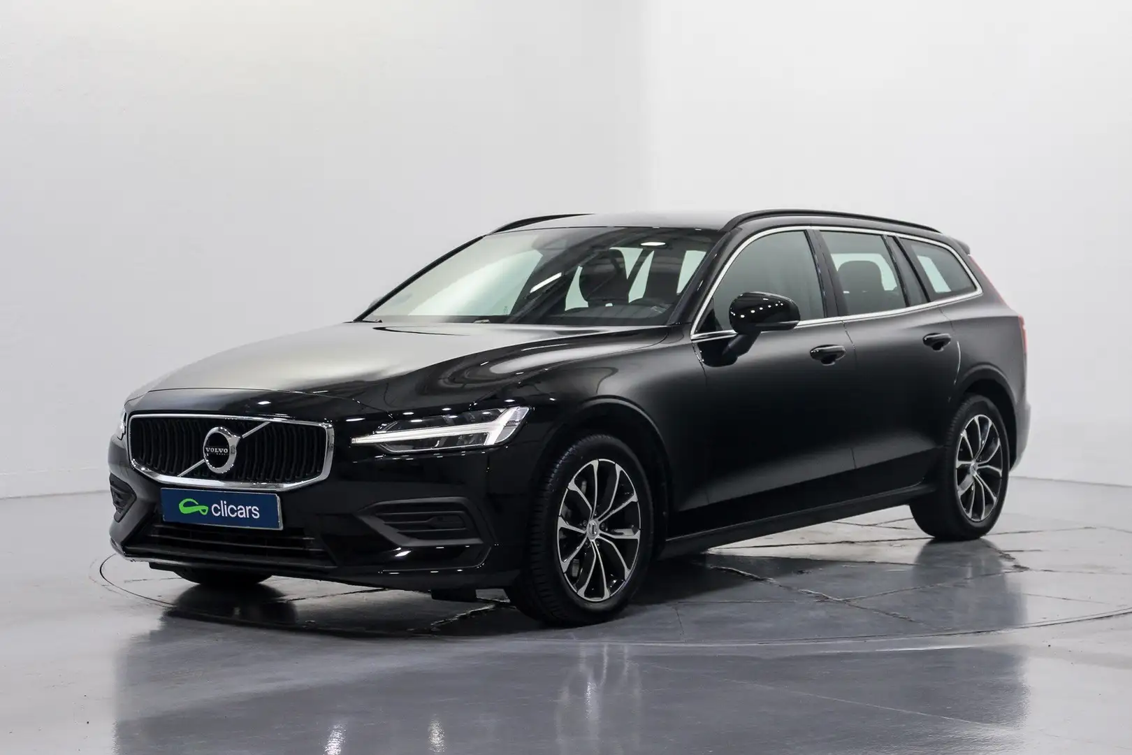 Volvo V60 B4 Momentum Pro Aut. Negro - 1