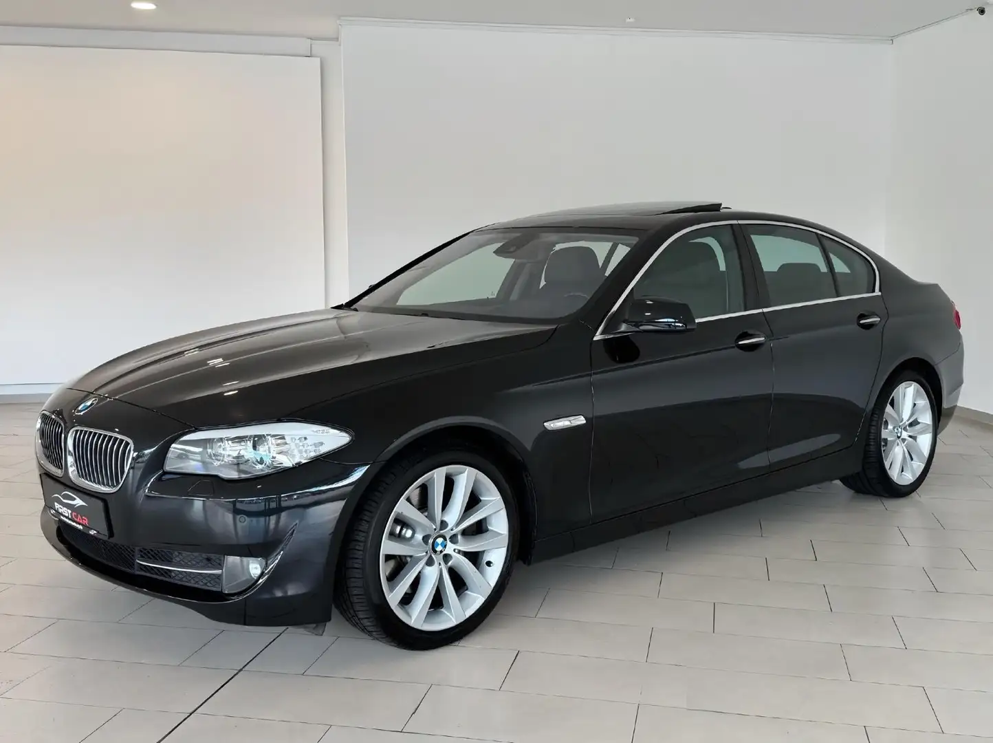 BMW 530 d Lim. Aut.|HEADUP|AHK|KAMERA|MEMORY|BIXEN| Noir - 1