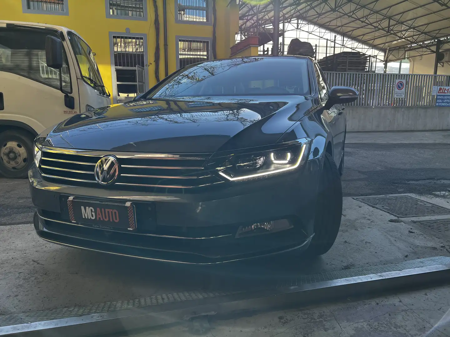 Volkswagen Passat Passat VIII Berlina 2.0 tdi Executive 150cv dsg Grigio - 1