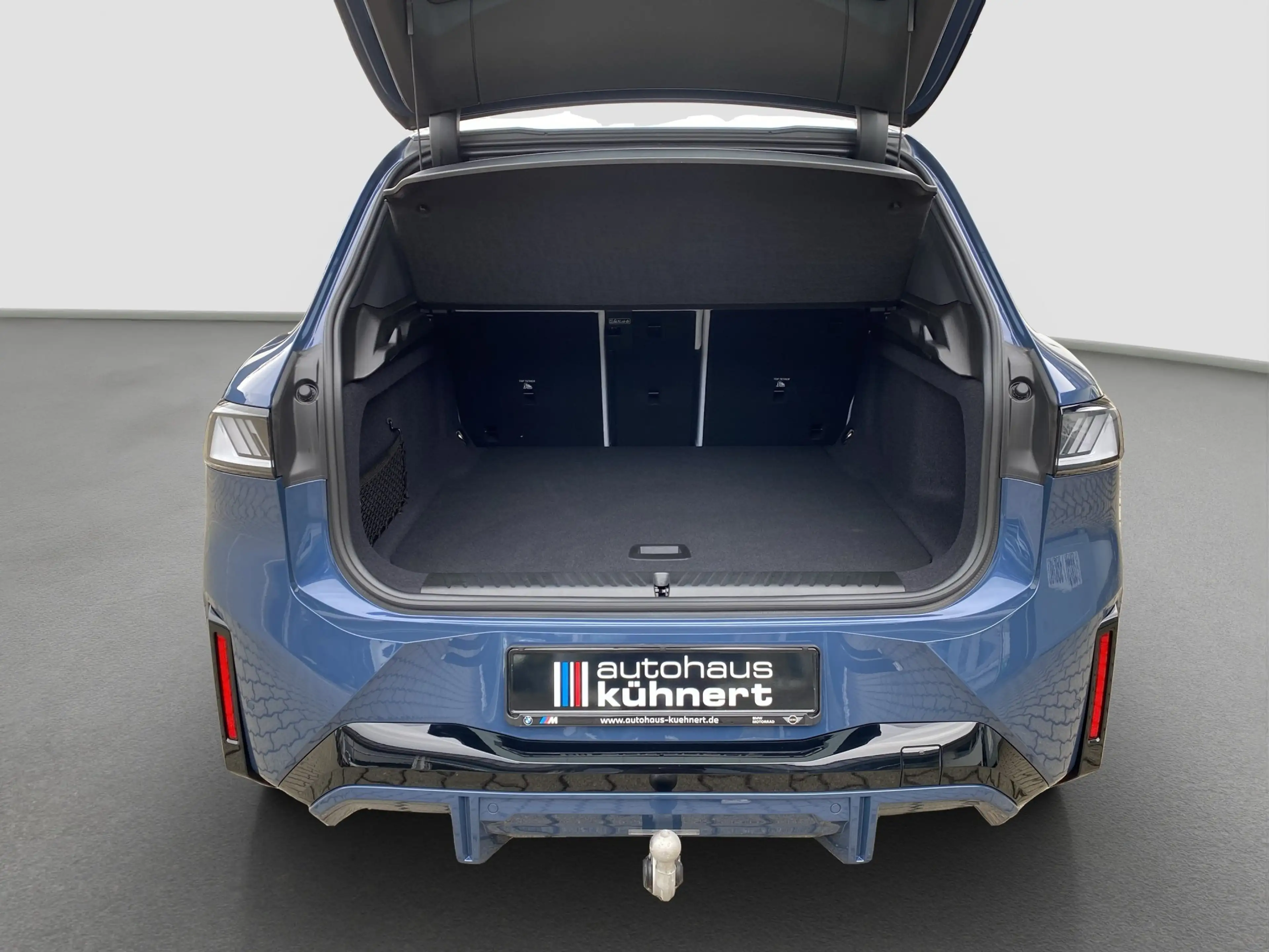 BMW iX3 50 xDrive ///M-Sport ACC AHK PanoD SpurAss — photo 10