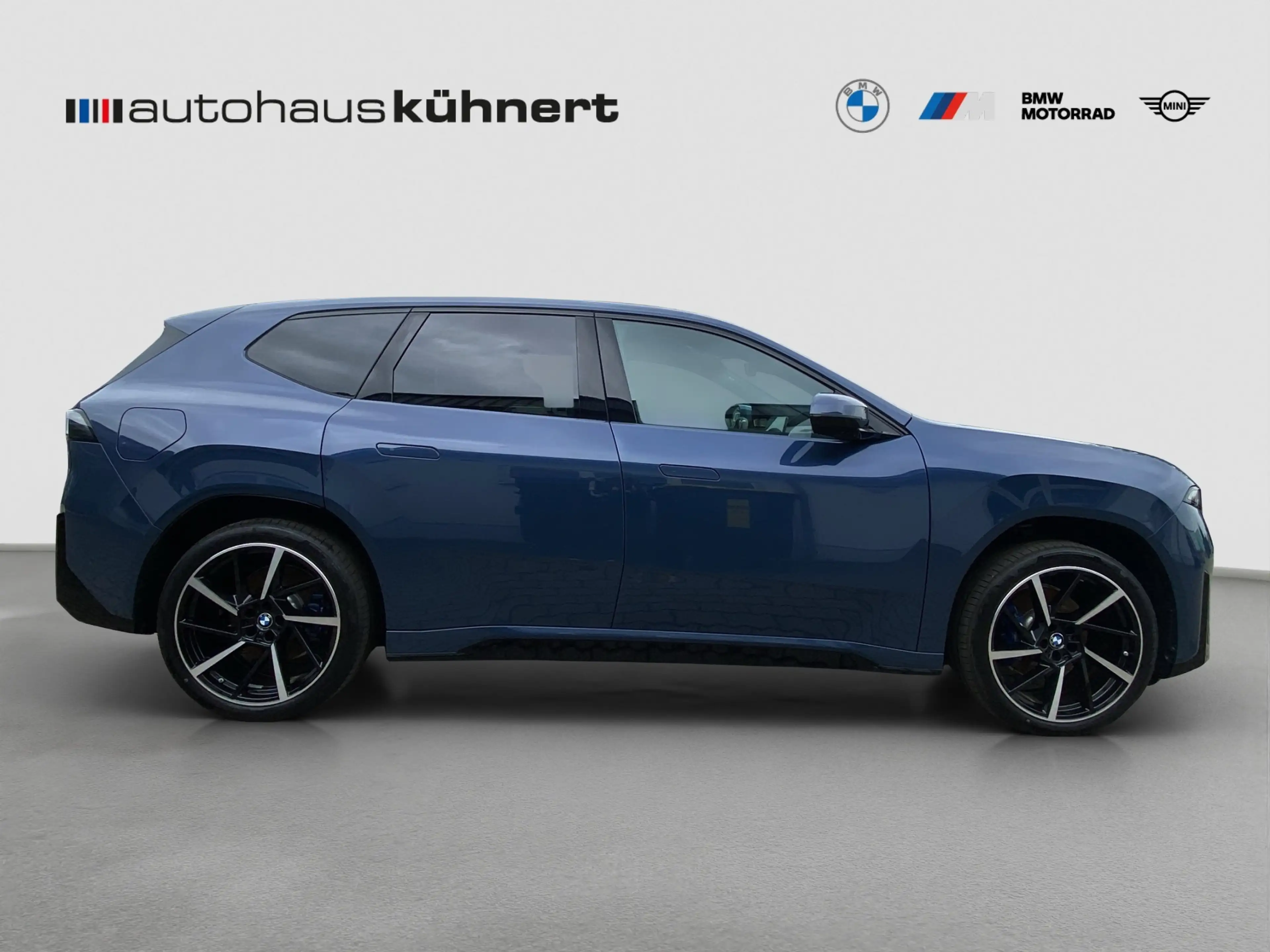 BMW iX3 50 xDrive ///M-Sport ACC AHK PanoD SpurAss — photo 8