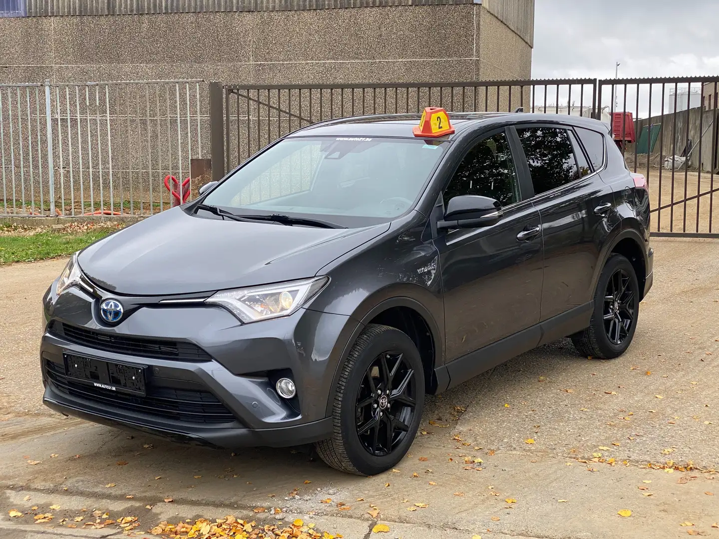 Toyota RAV 4 RAV4 Hybrid 2.5i e-AWD Black Edition Grijs - 1