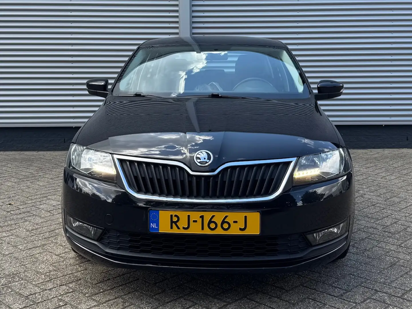 Skoda Rapid/Spaceback 1.0 TSI 95pk Drive Automaat | Airconditioning | Na Zwart - 2