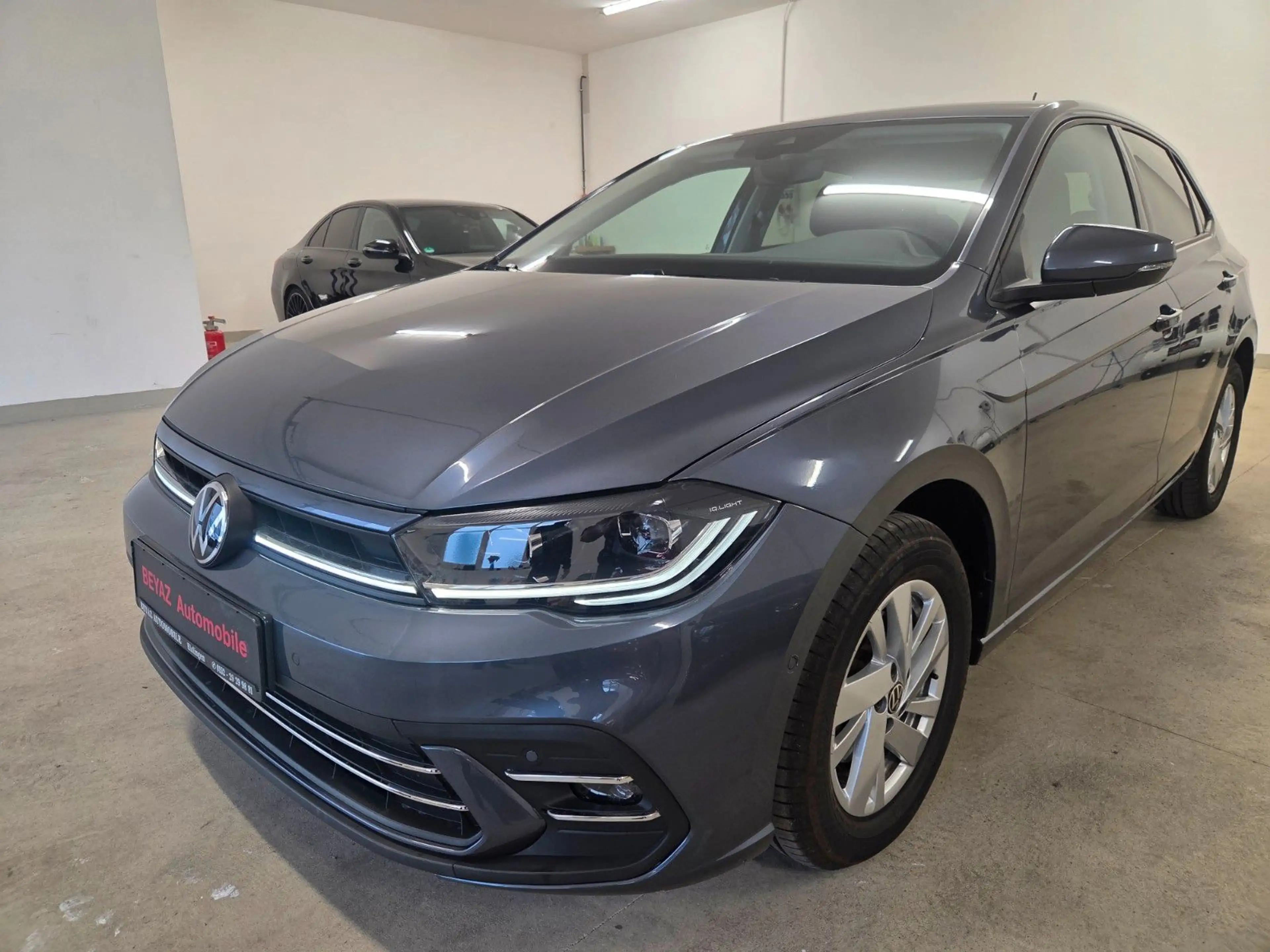Volkswagen Polo VI Style — photo 2