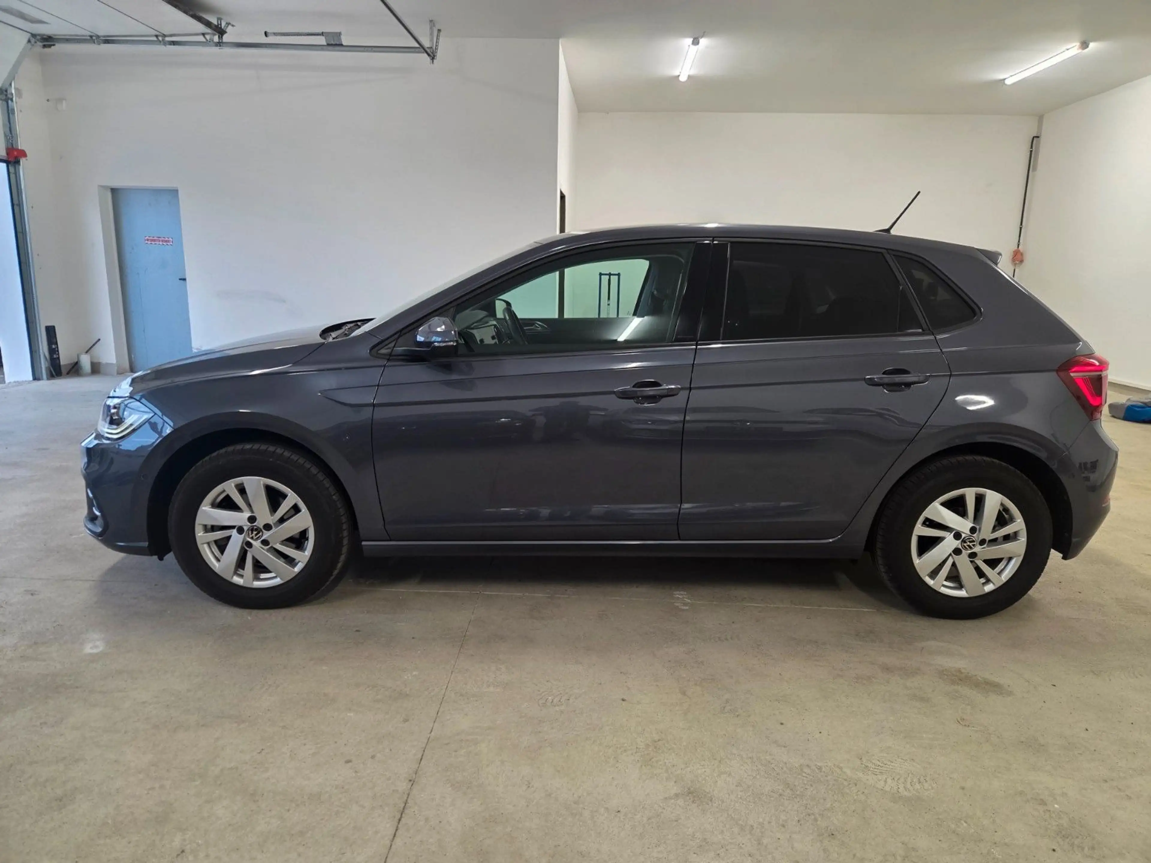 Volkswagen Polo VI Style — photo 3