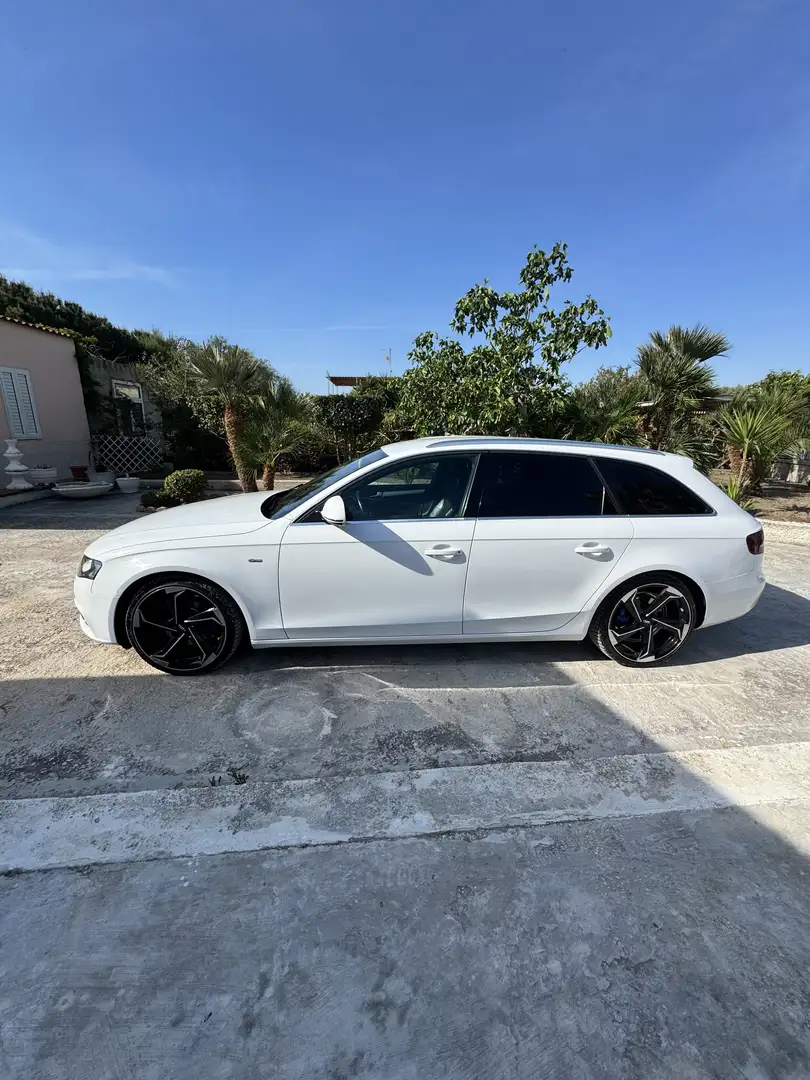 Audi A4 Avant 2.0 tdi Advanced multitronic fap - 1