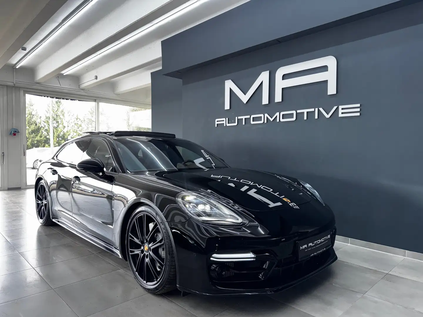 Porsche Panamera 4 E-Hybrid Sport Turismo *SPORTD*PANO*CHRONO*ACC* Schwarz - 2