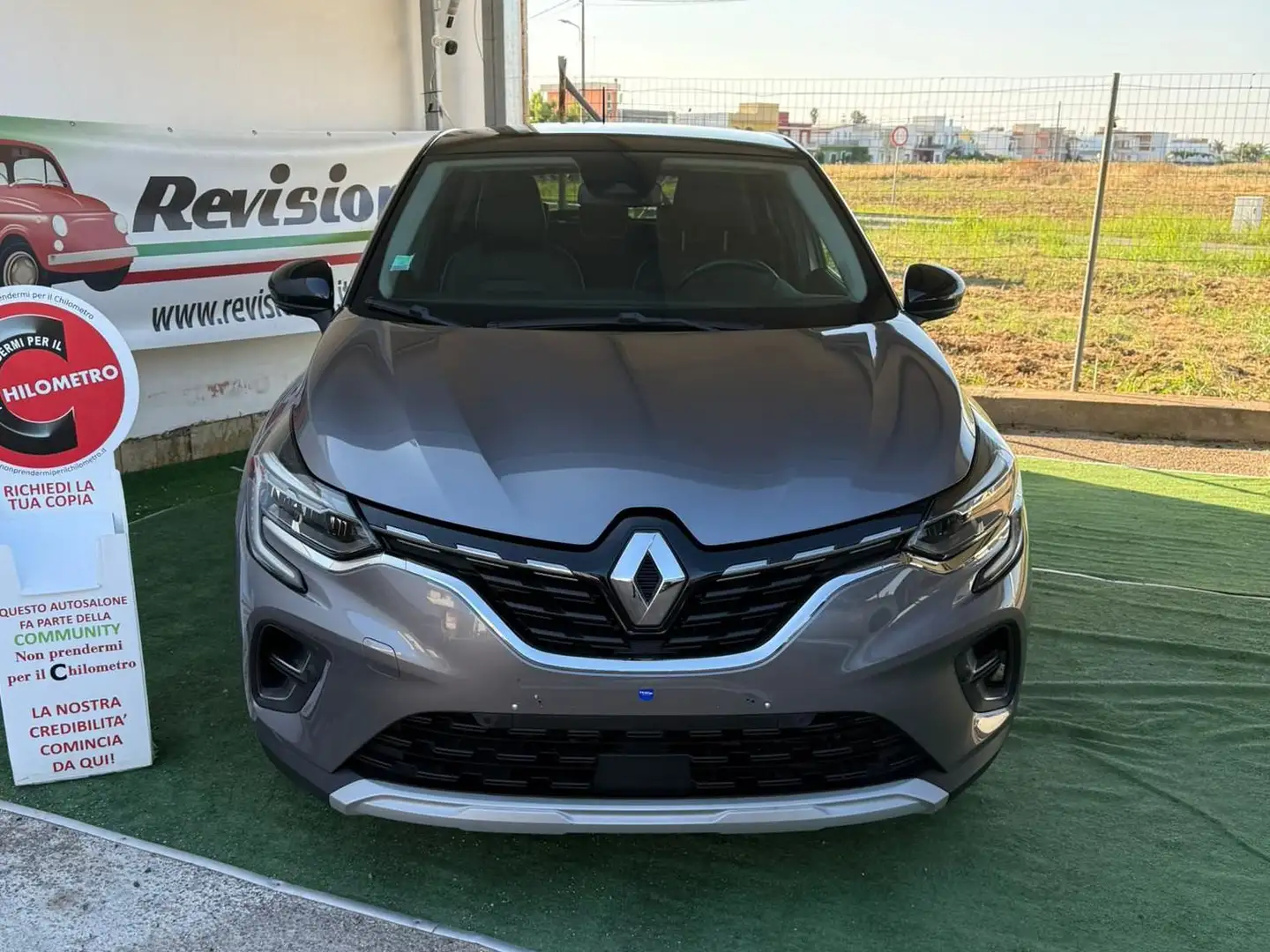 Renault Captur 1.5 blue dci Intens 115cv Grigio - 2