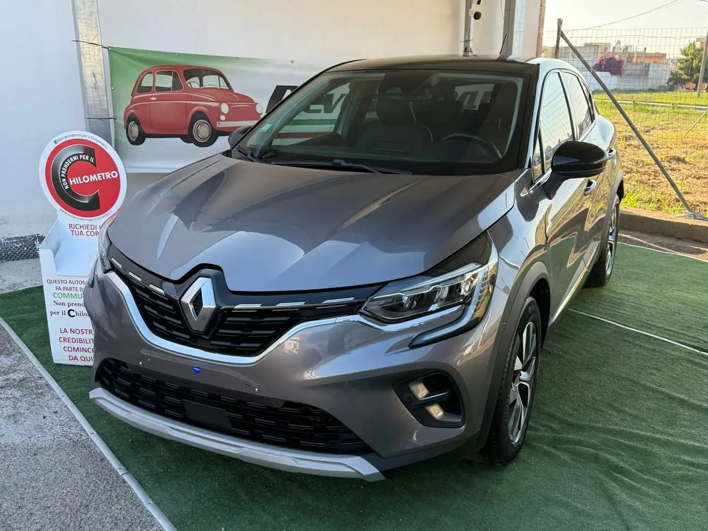 Renault Captur 1.5 blue dci Intens 115cv Grigio - 1