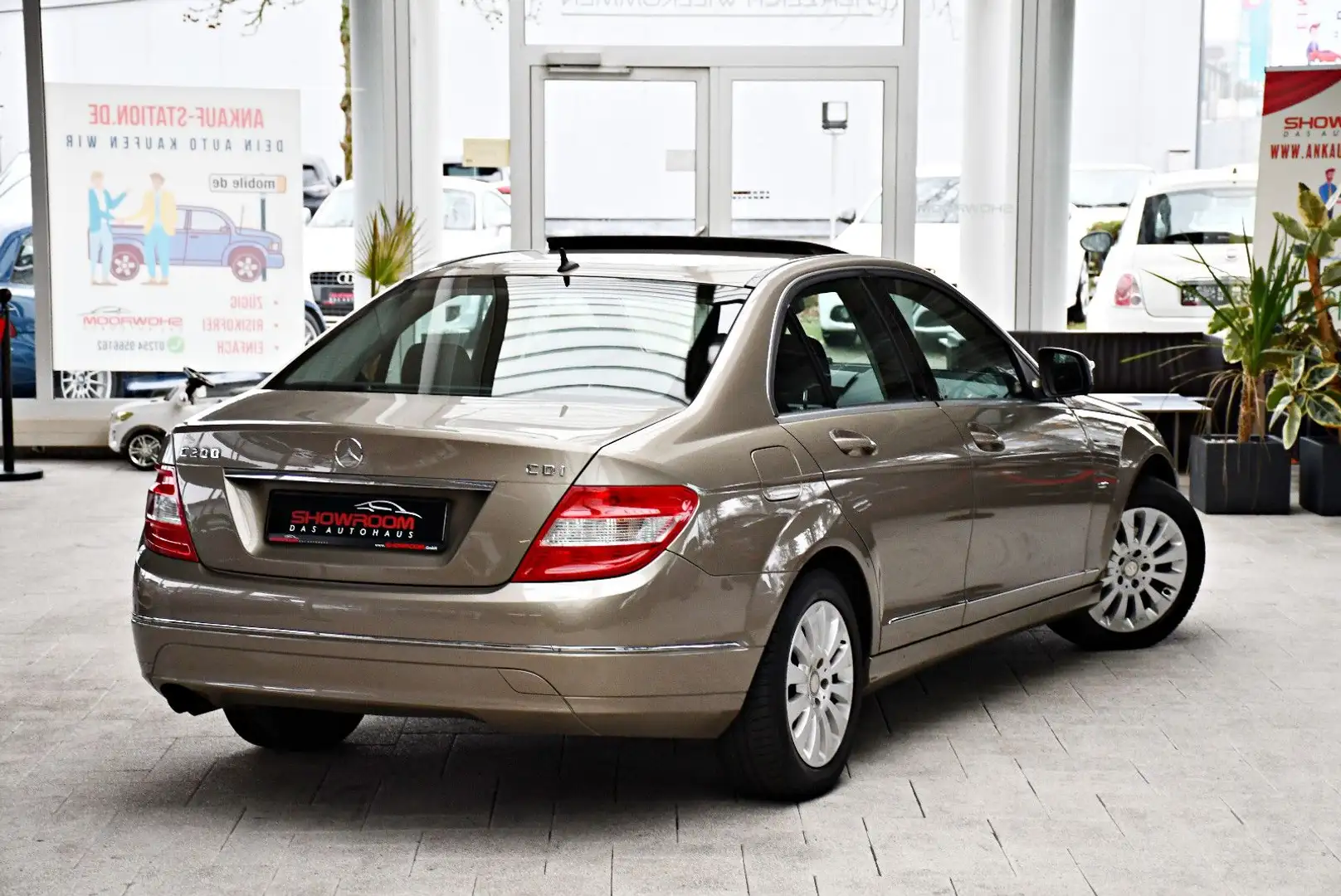 Mercedes-Benz C 200 C200 CDI Limousine Elegance 1.Hand Rentner Beige - 2
