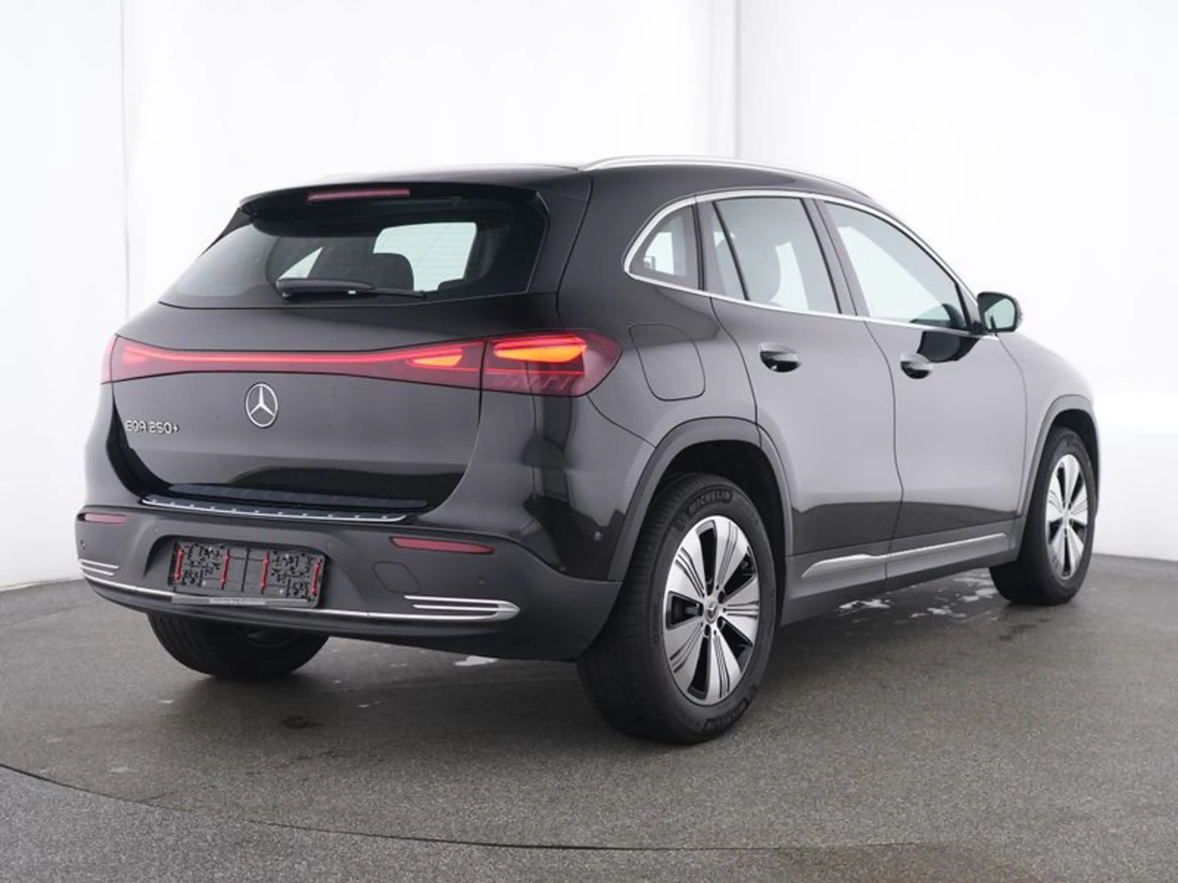 Mercedes-Benz EQA 250 250+ Business Line 71 kWh Ledkoplampen | Parkeerpa — photo 2