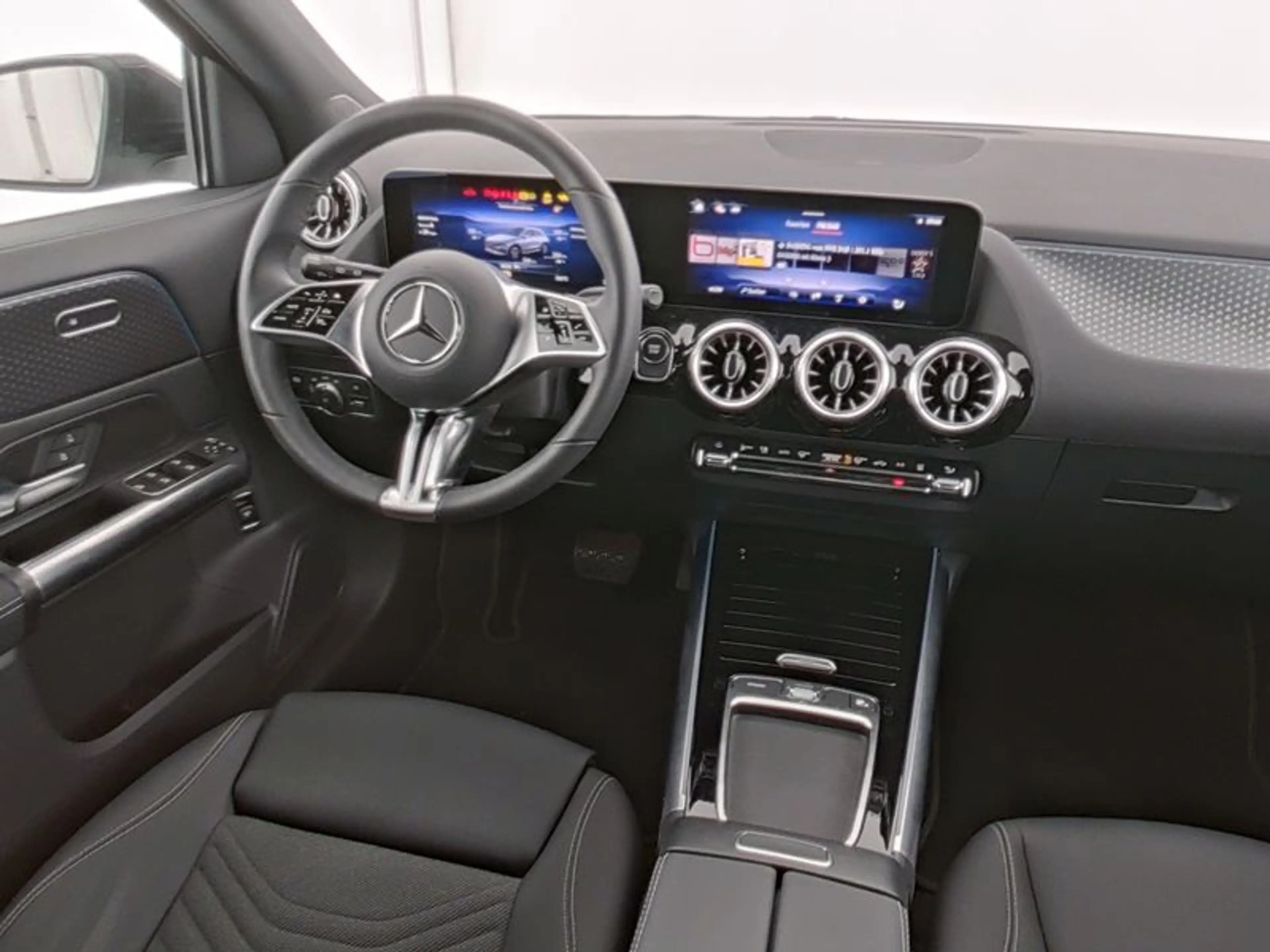 Mercedes-Benz EQA 250 250+ Business Line 71 kWh Ledkoplampen | Parkeerpa — photo 4