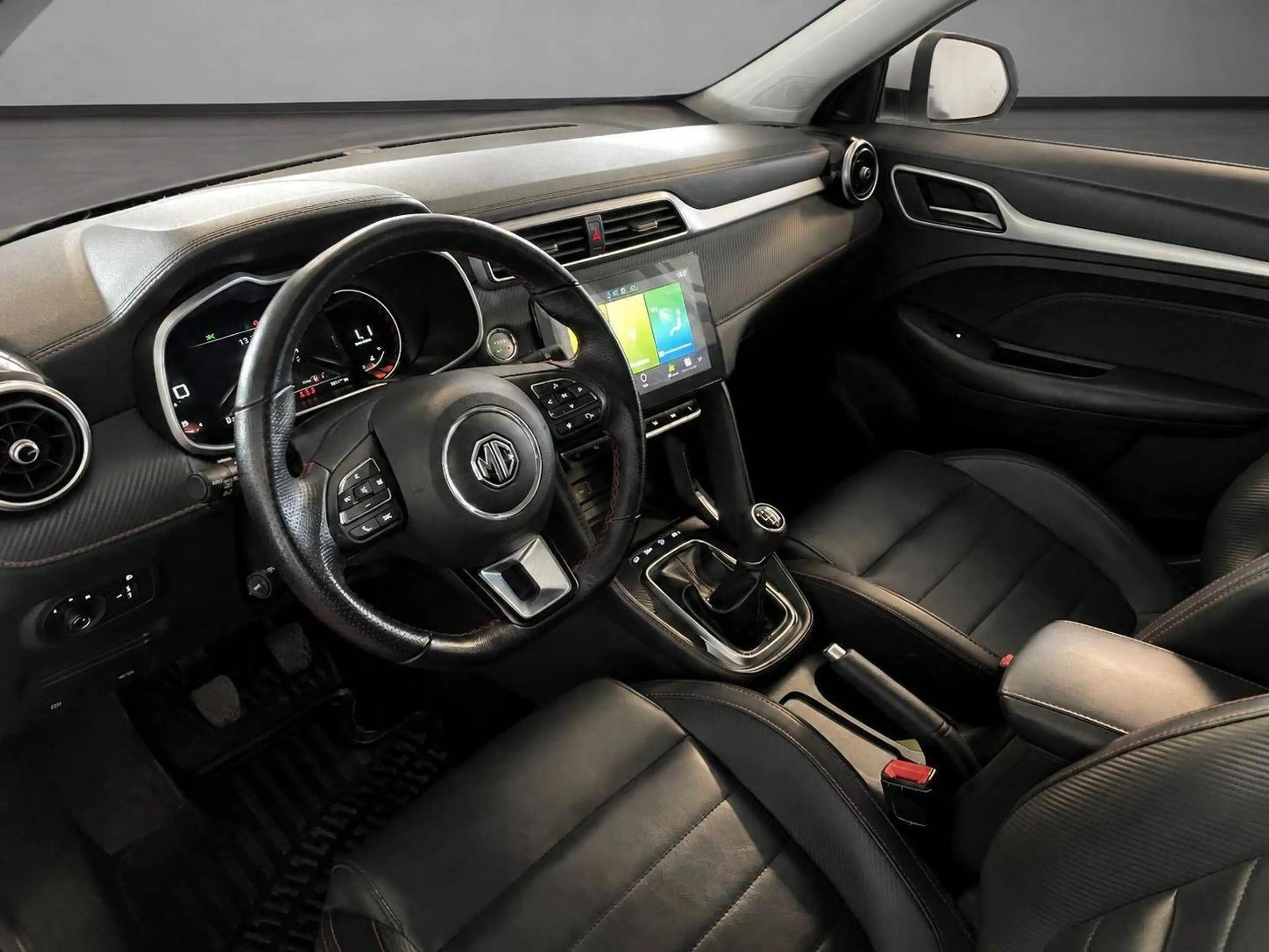 MG ZS Luxury / 1. Hand /Luxury / AppleCarPlay / DAB /Keyless GO \ — photo 10