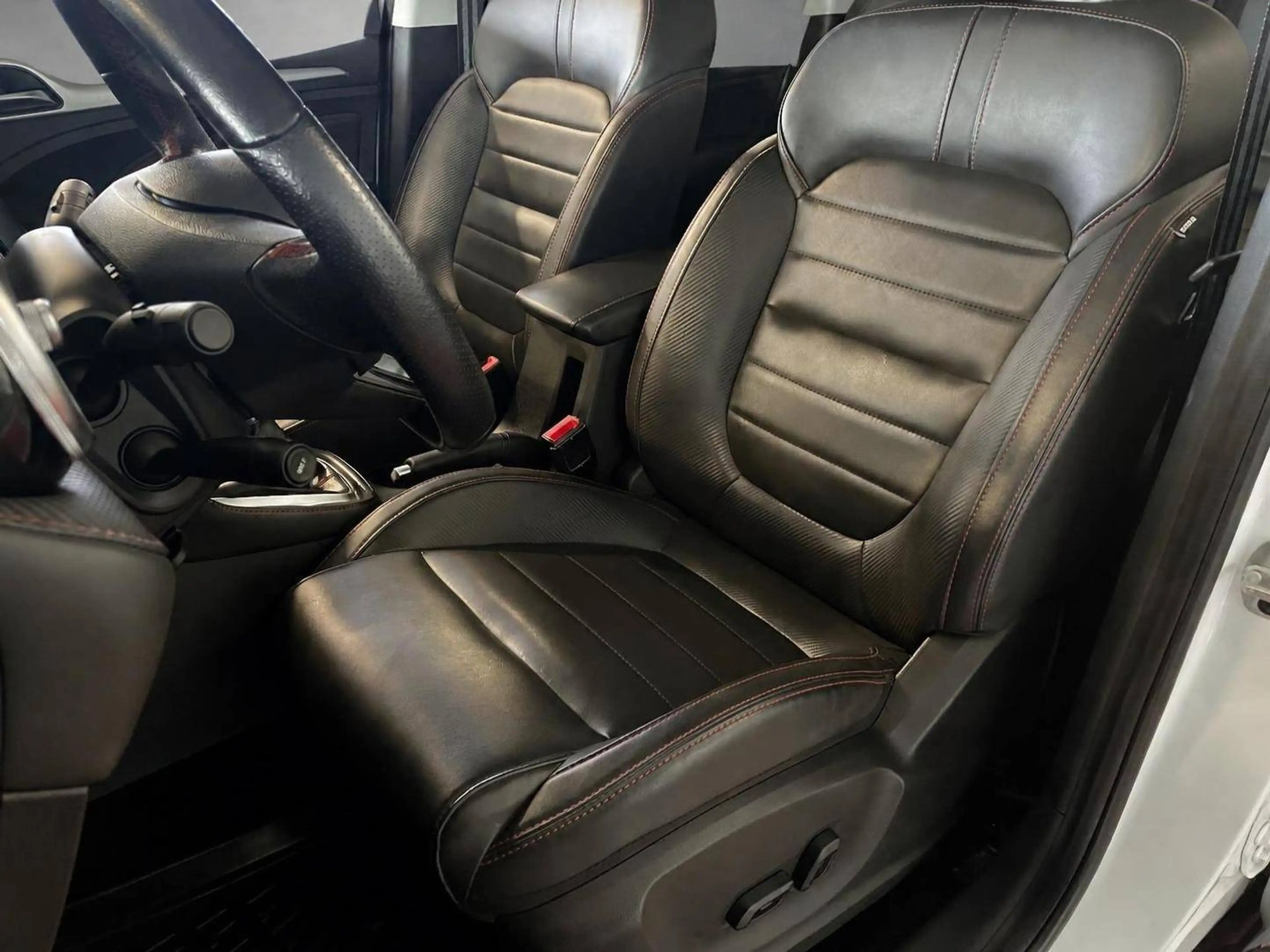 MG ZS Luxury / 1. Hand /Luxury / AppleCarPlay / DAB /Keyless GO \ — photo 8