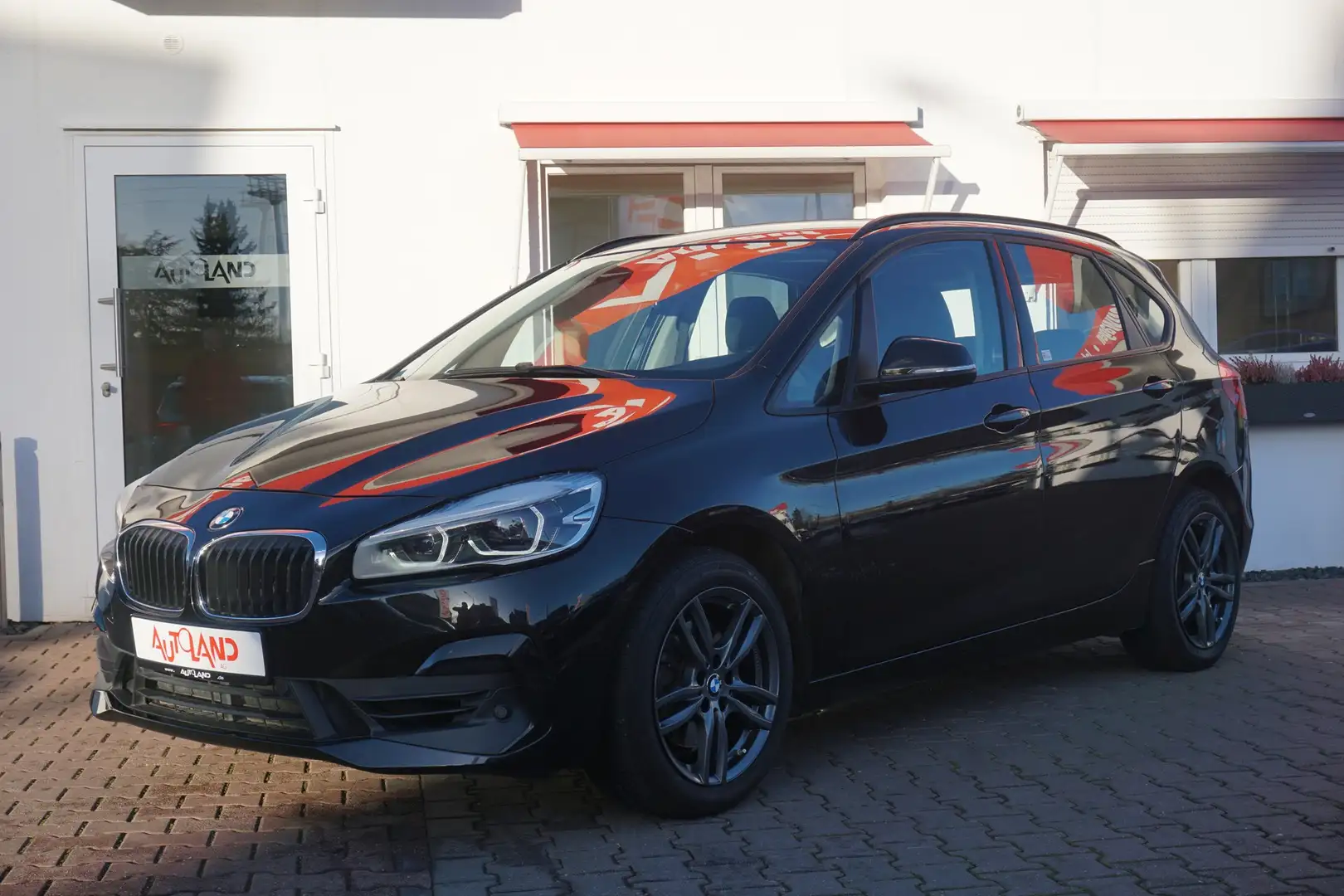 BMW 220 220i Active Tourer Advantage LED Navi AHK PDC Noir - 1