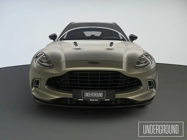 Aston Martin DBX 4.0 V8 TWIN TURBO Ansicht 3