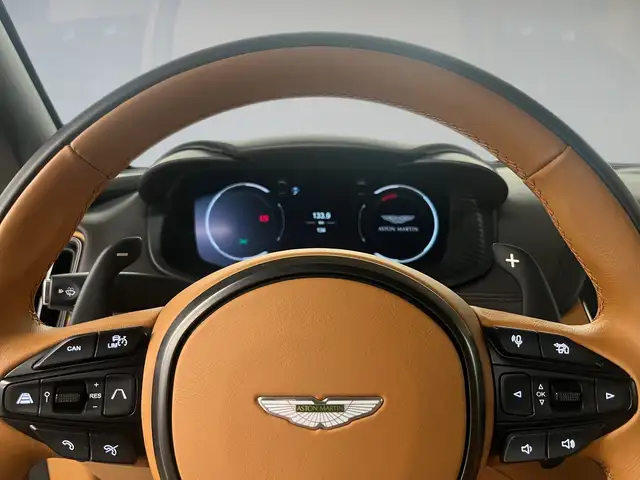 Aston Martin DBX 4.0 V8 TWIN TURBO Ansicht 17