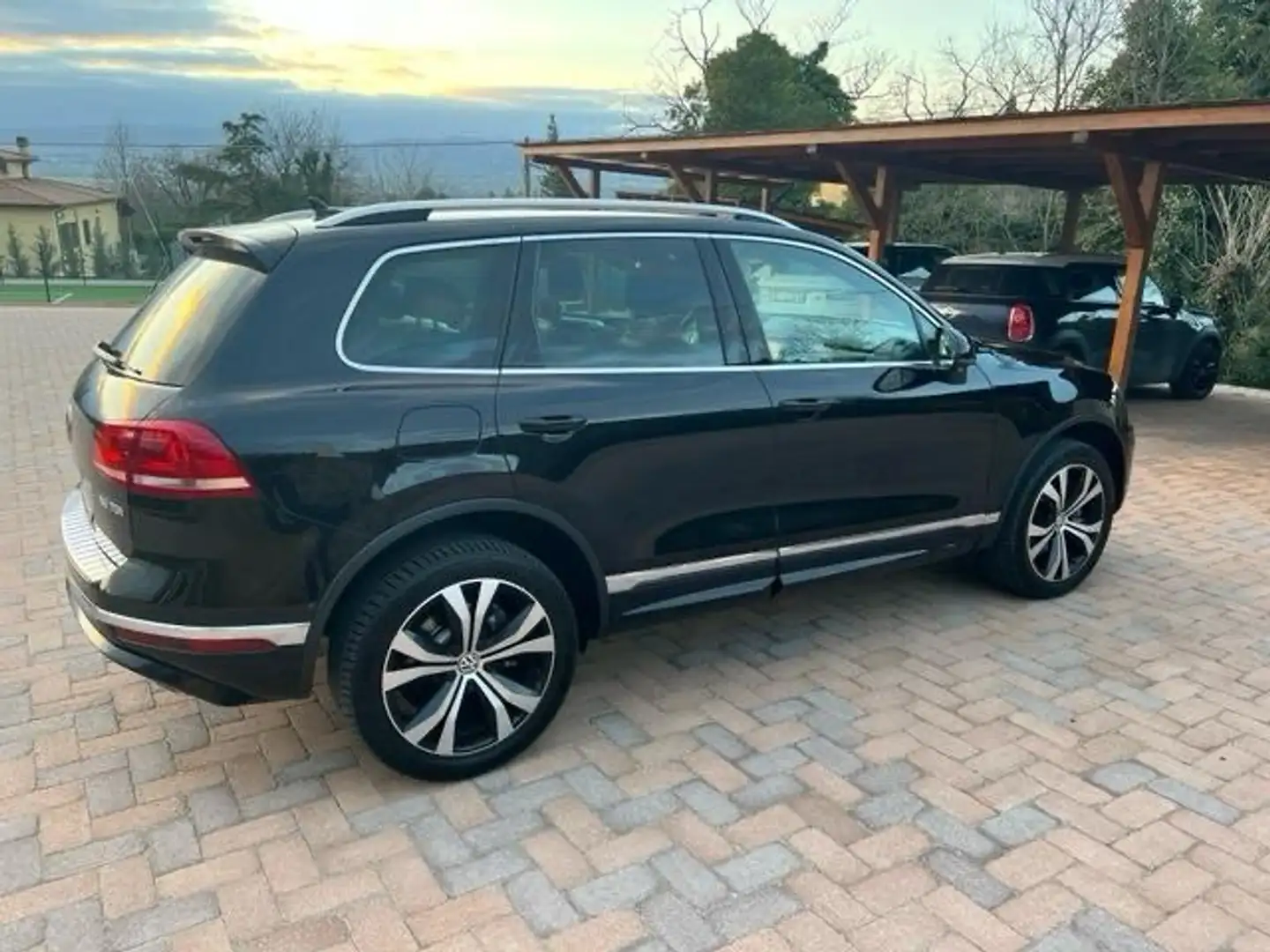 Volkswagen Touareg 3.0 V6 tdi Sport 204cv tiptronic R Line - 1