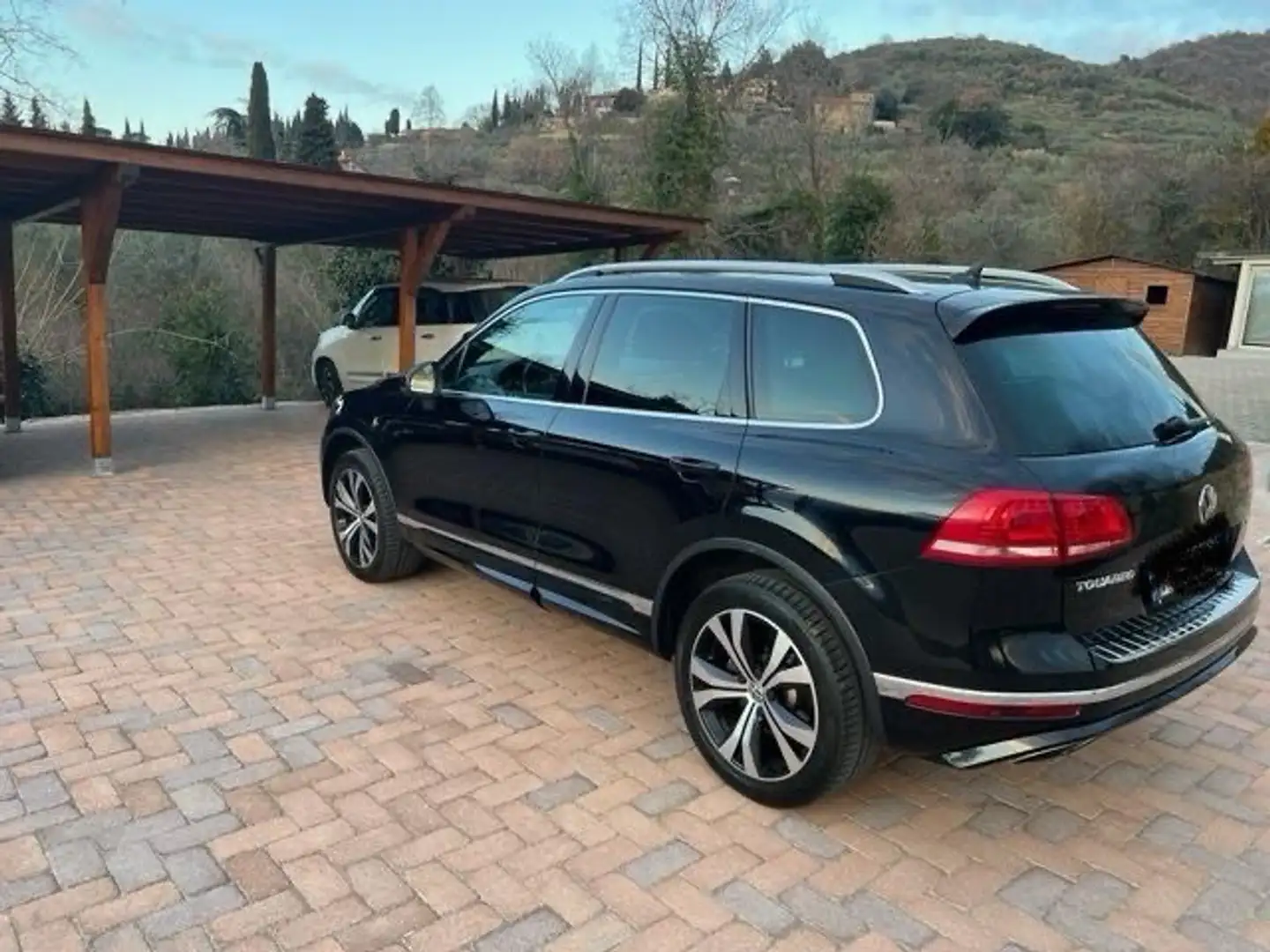 Volkswagen Touareg 3.0 V6 tdi Sport 204cv tiptronic R Line - 2