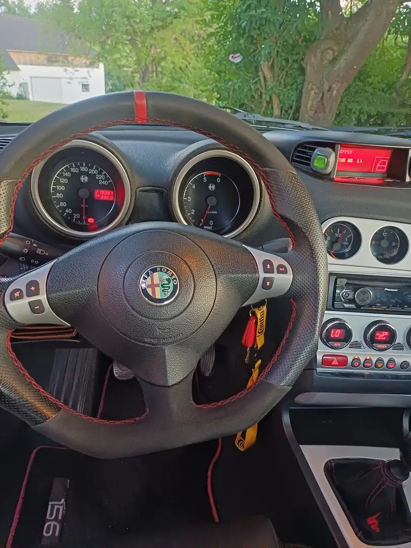 Alfa Romeo 156 1.9 JTD Rot - 2